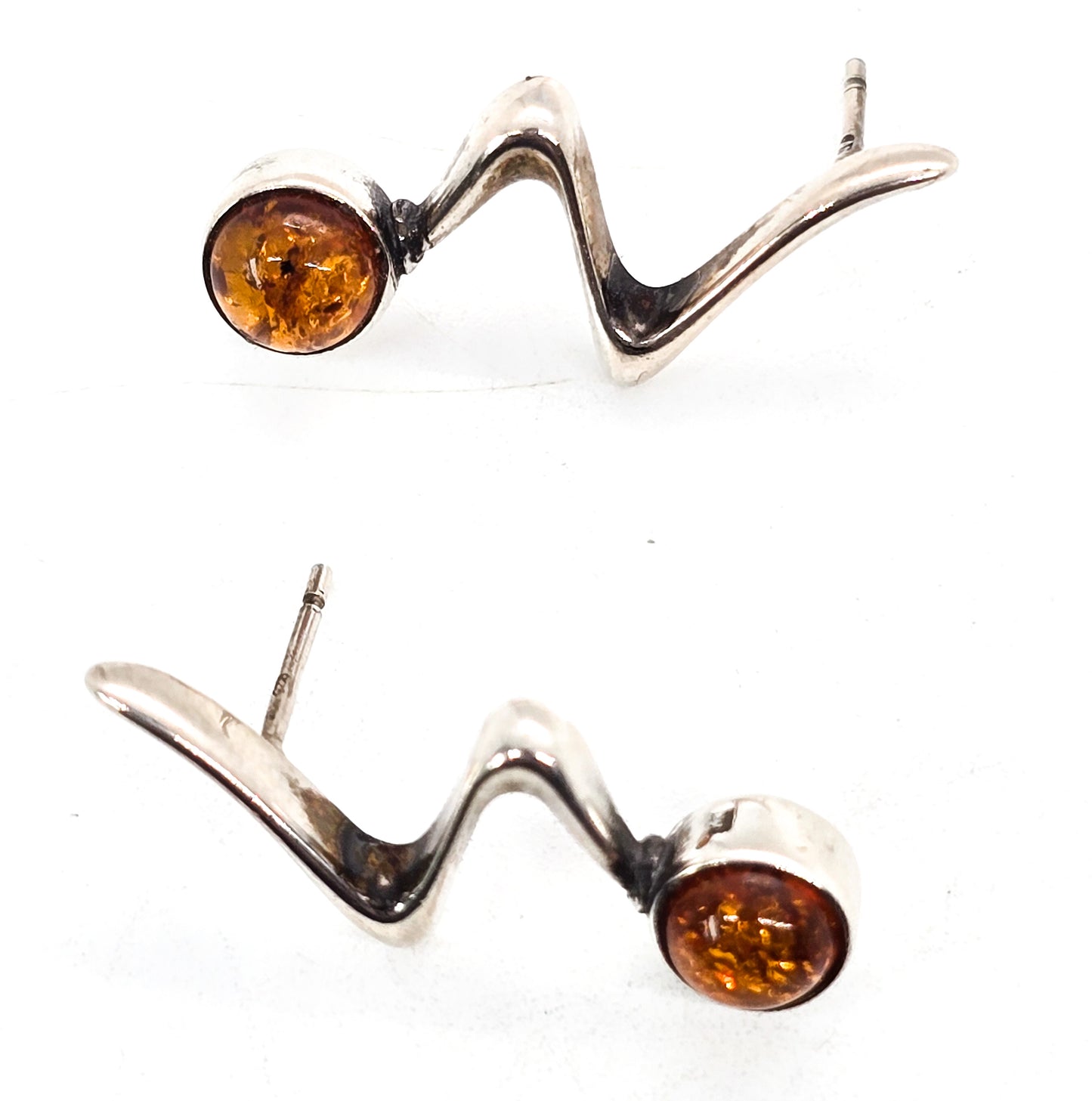 Modernist abstract cognac Baltic Amber zig zag vintage sterling silver earrings