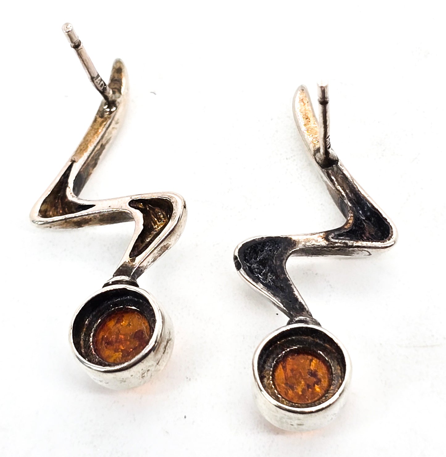 Modernist abstract cognac Baltic Amber zig zag vintage sterling silver earrings