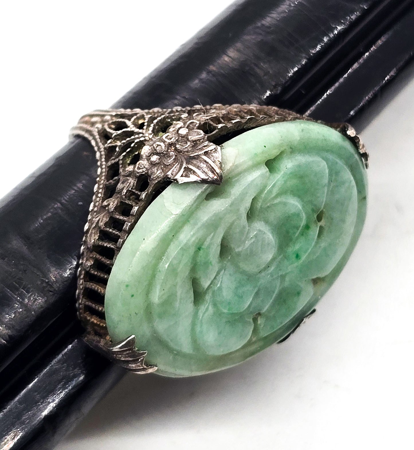 Carved Jade Lotus flower Chinese Export antique sterling silver filigree ring size 4/75
