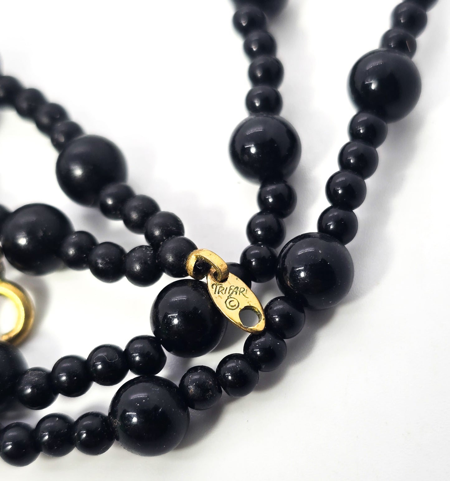 Trifari double strand black Lucite beaded vintage 24" necklace