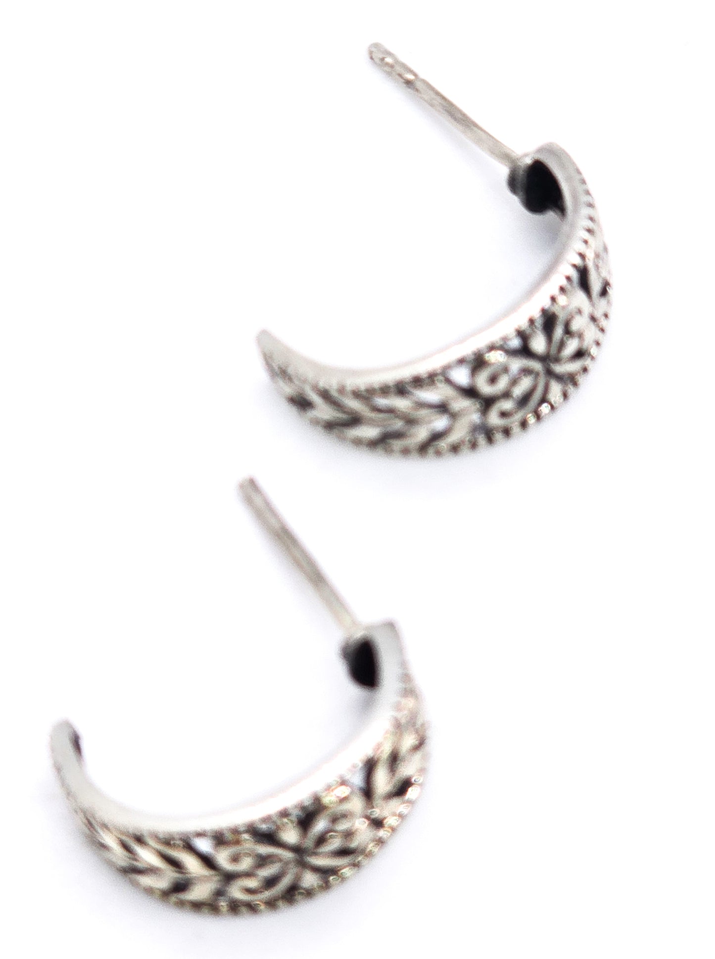 Heart filigree Open work vintage sterling silver crescent hoop earrings