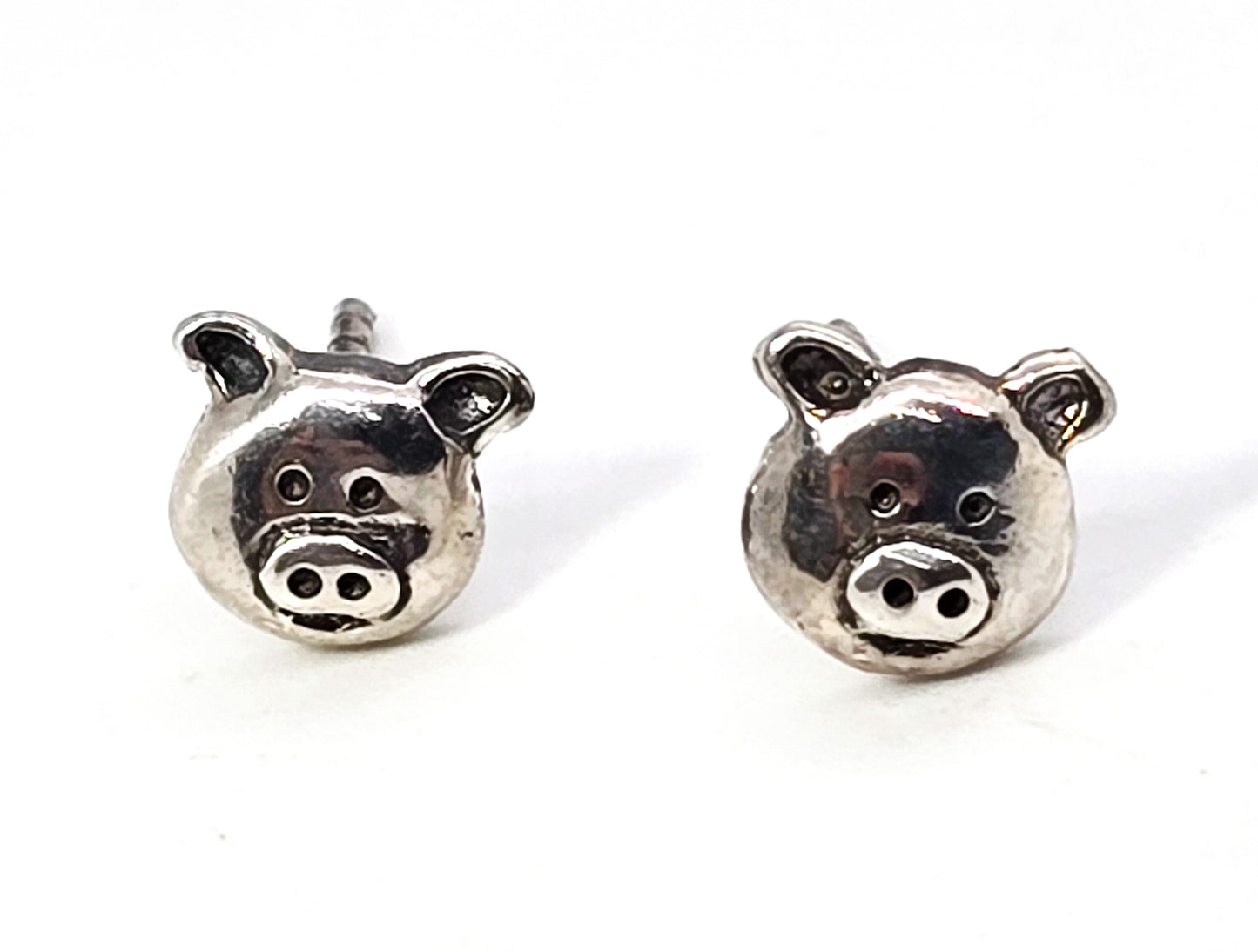 Little Piggy cute cartoon sterling silver pig head stud earrings farm barnyard