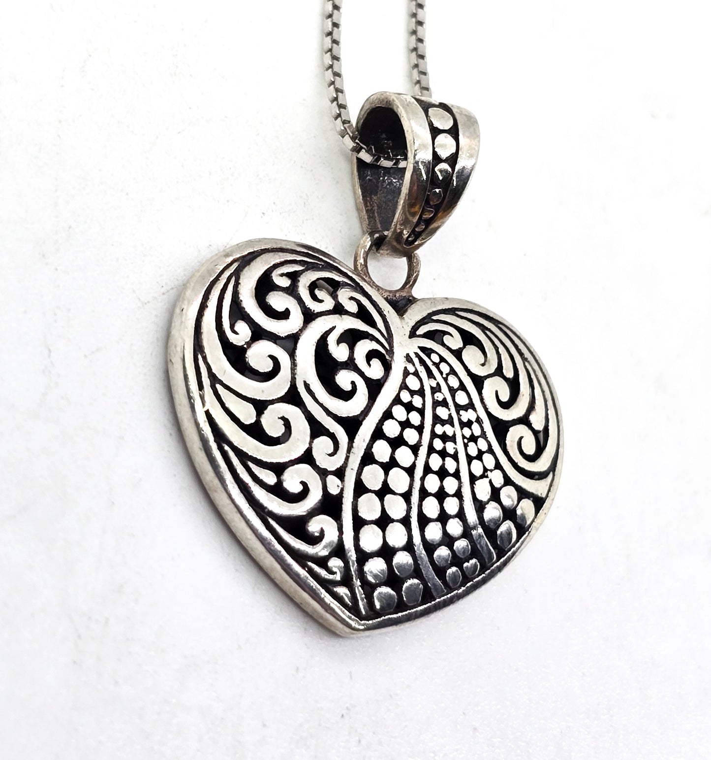 Annika Witt Bali Balinese style large heart pendant sterling silver necklace ATI ID