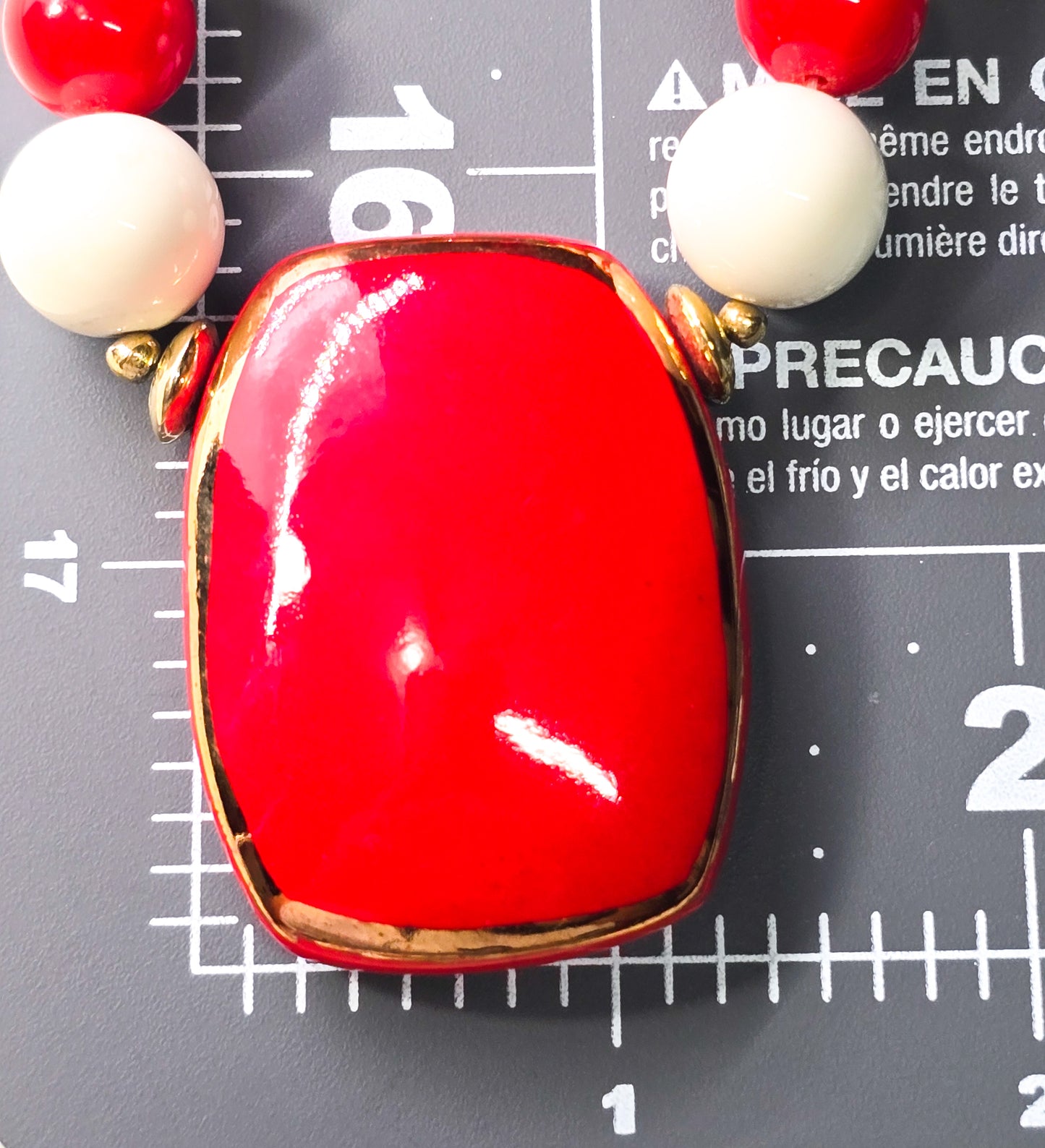 Red and White lacquer beaded modernist vintage mid century 1960's beaded necklace