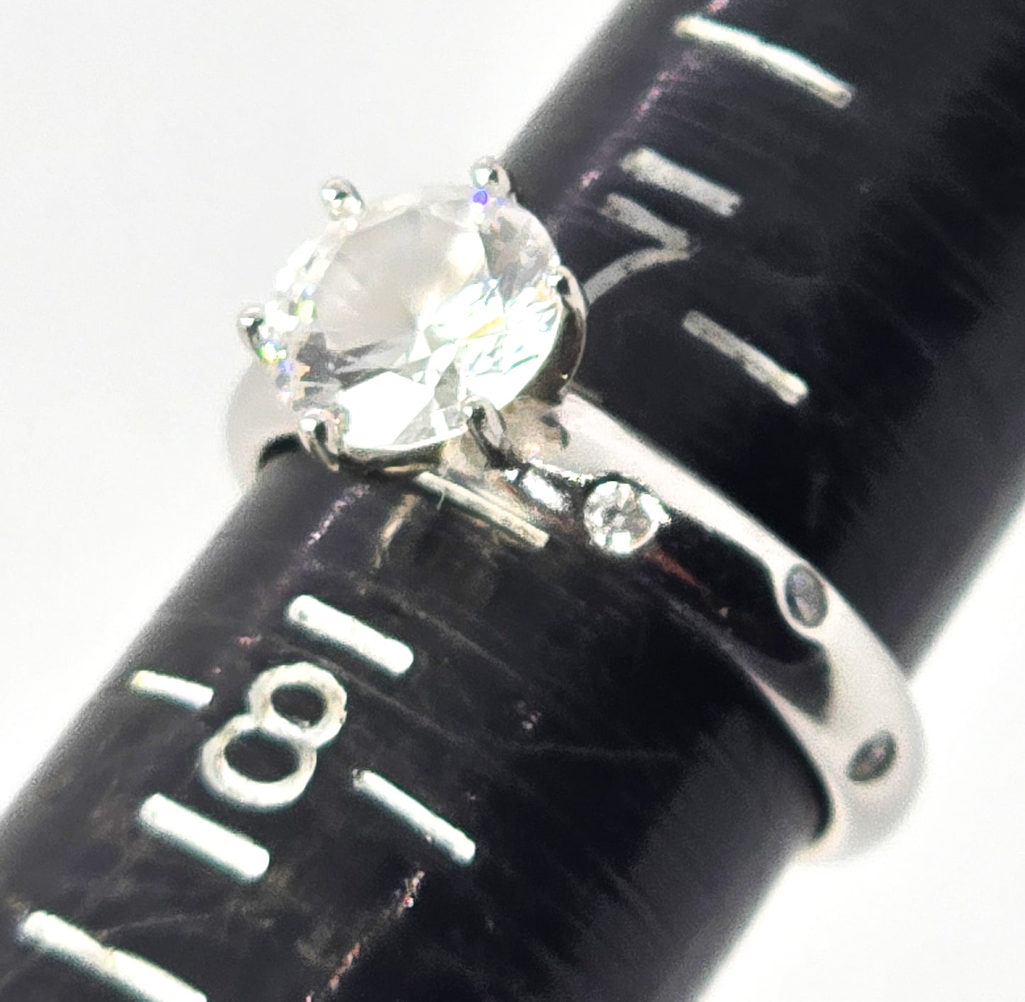 Gypsy inset SW Cubic Zirconia solitaire with inlay CZ sterling silver ring band size 7.5