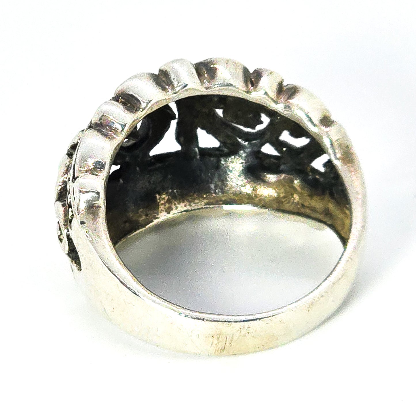Scroll open work thick domed sterling silver ring band size 7