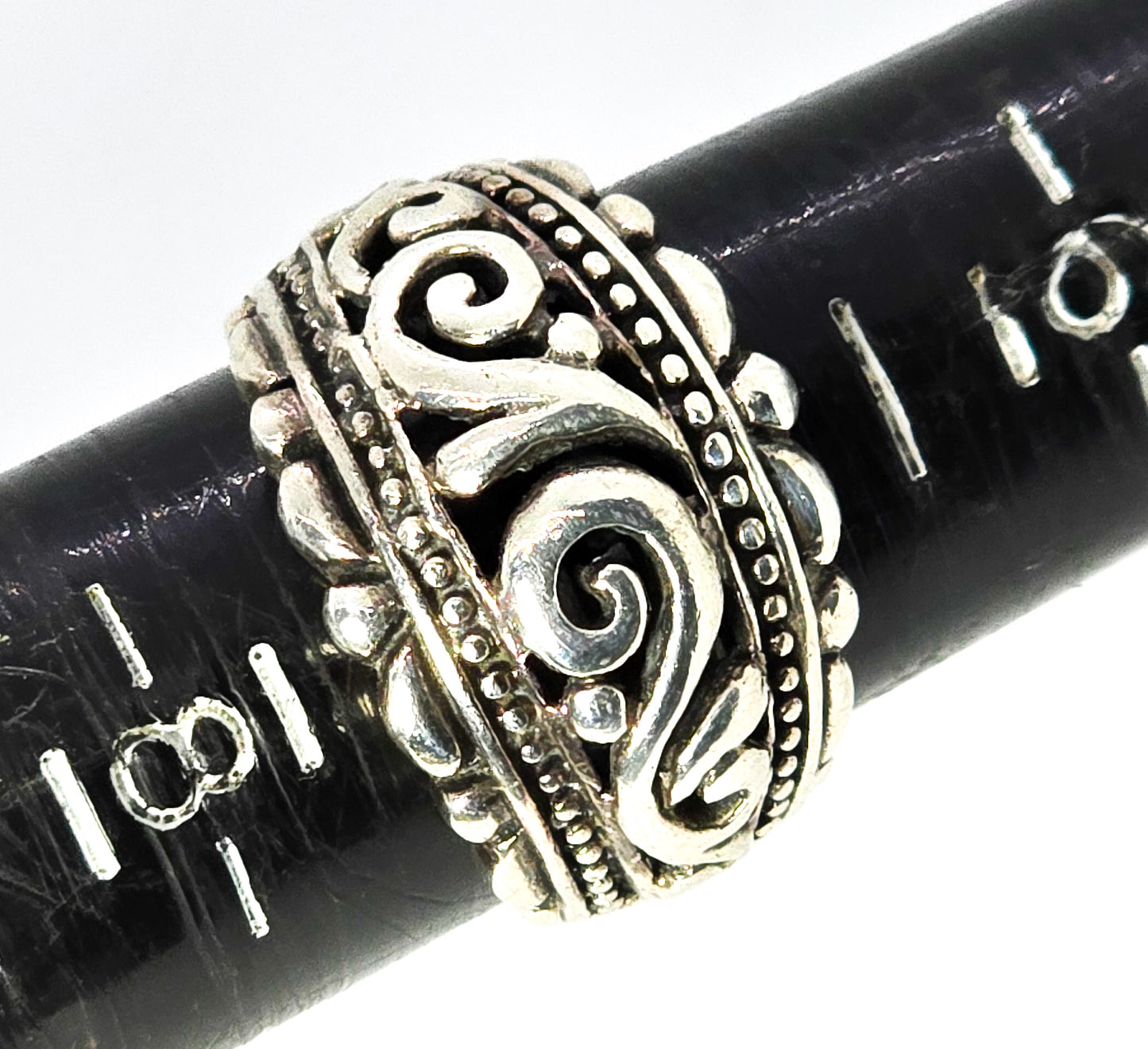 Scroll open work thick domed sterling silver ring band size 7