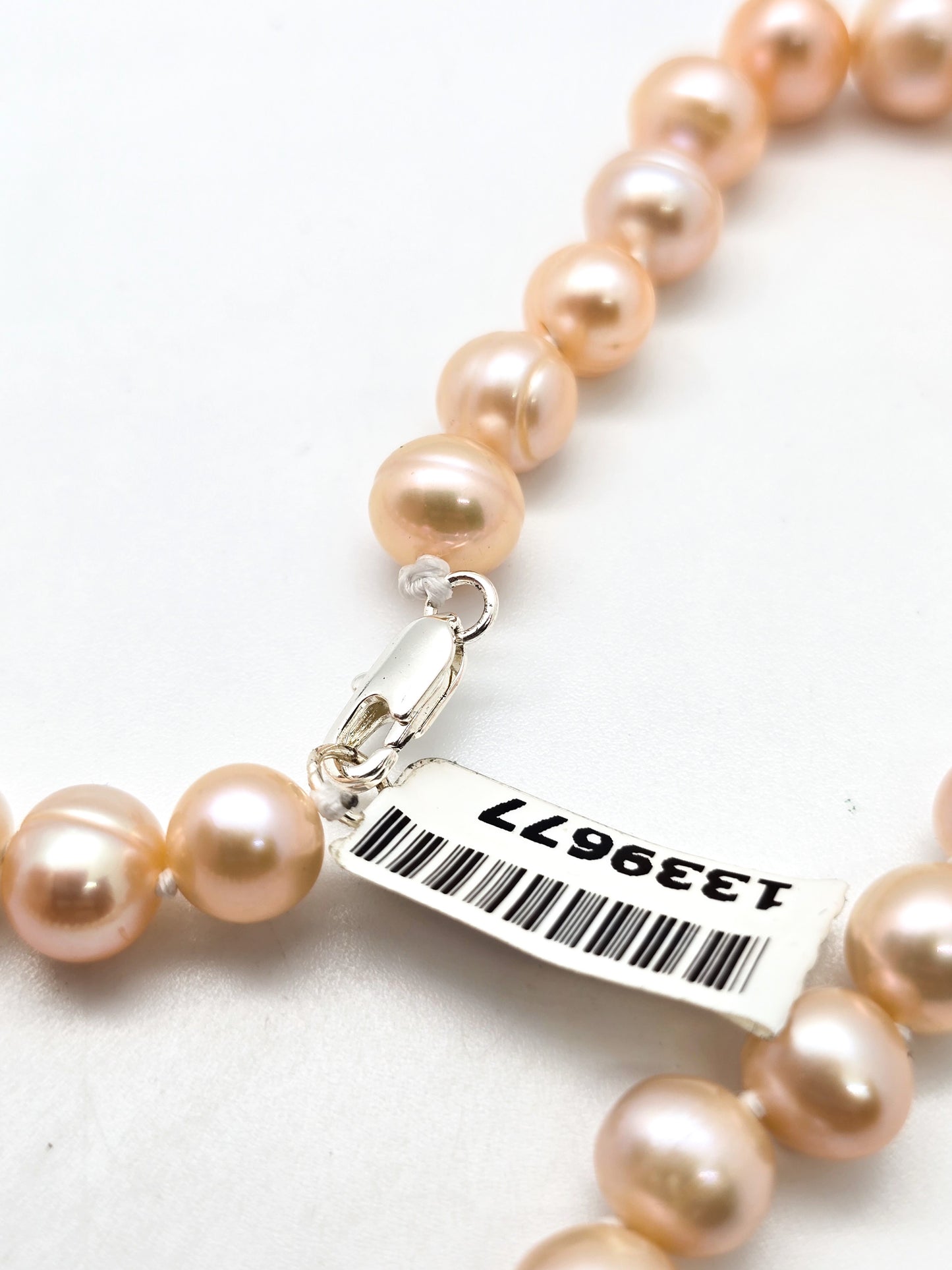 Cream Freshwater pearl 8mm knotted silk NWT beaded 18 inch necklace
