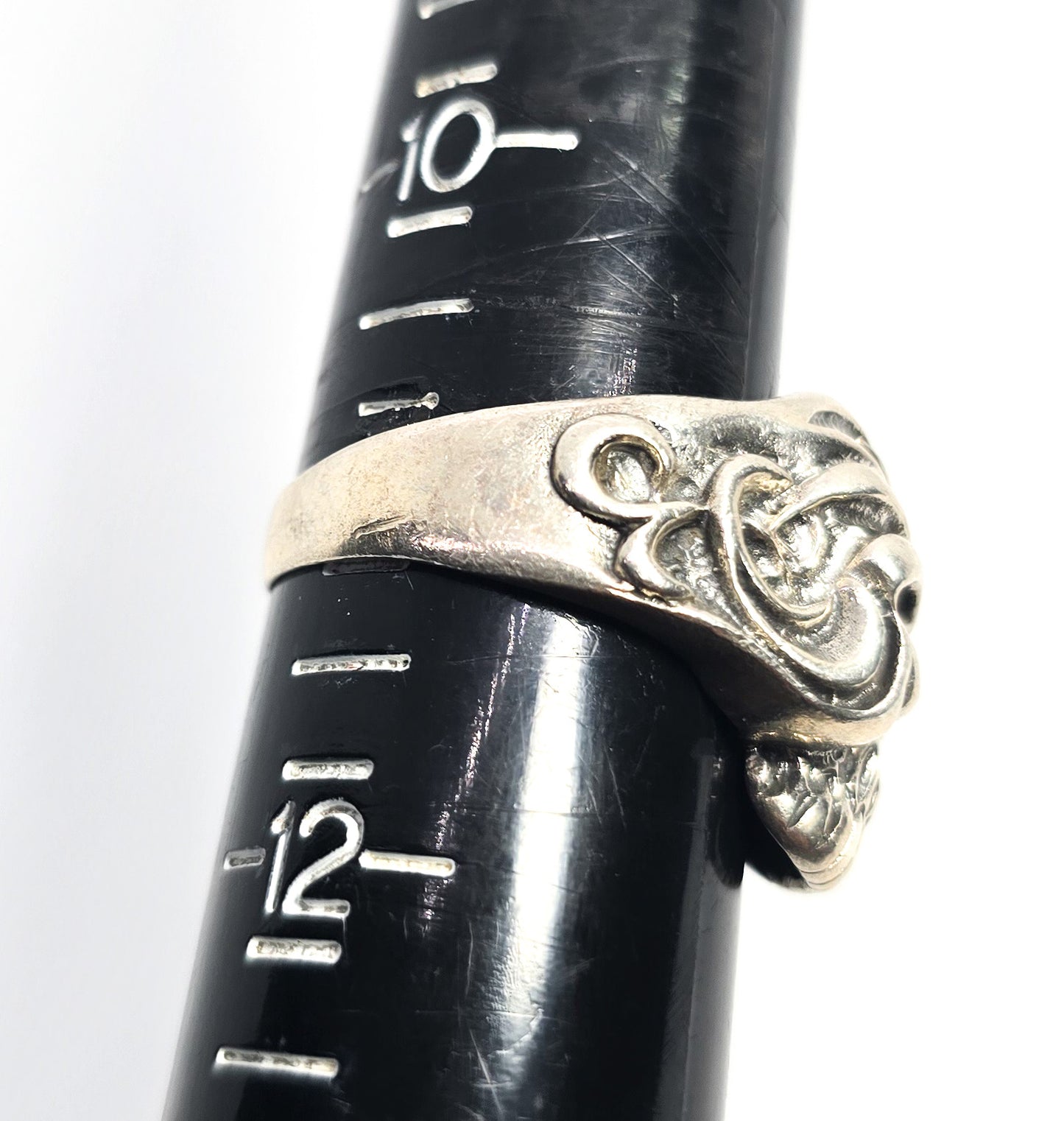 Tribal skull retro biker thick sterling silver skull with open eyes men's ring size 11 B