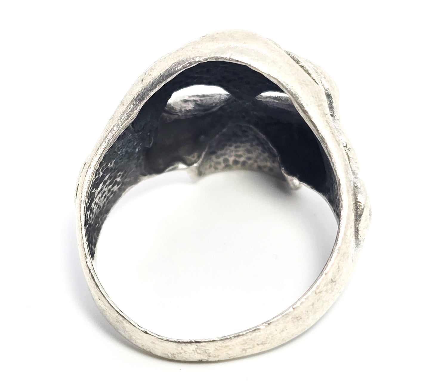 Tribal skull retro biker thick sterling silver skull with open eyes men's ring size 9.5