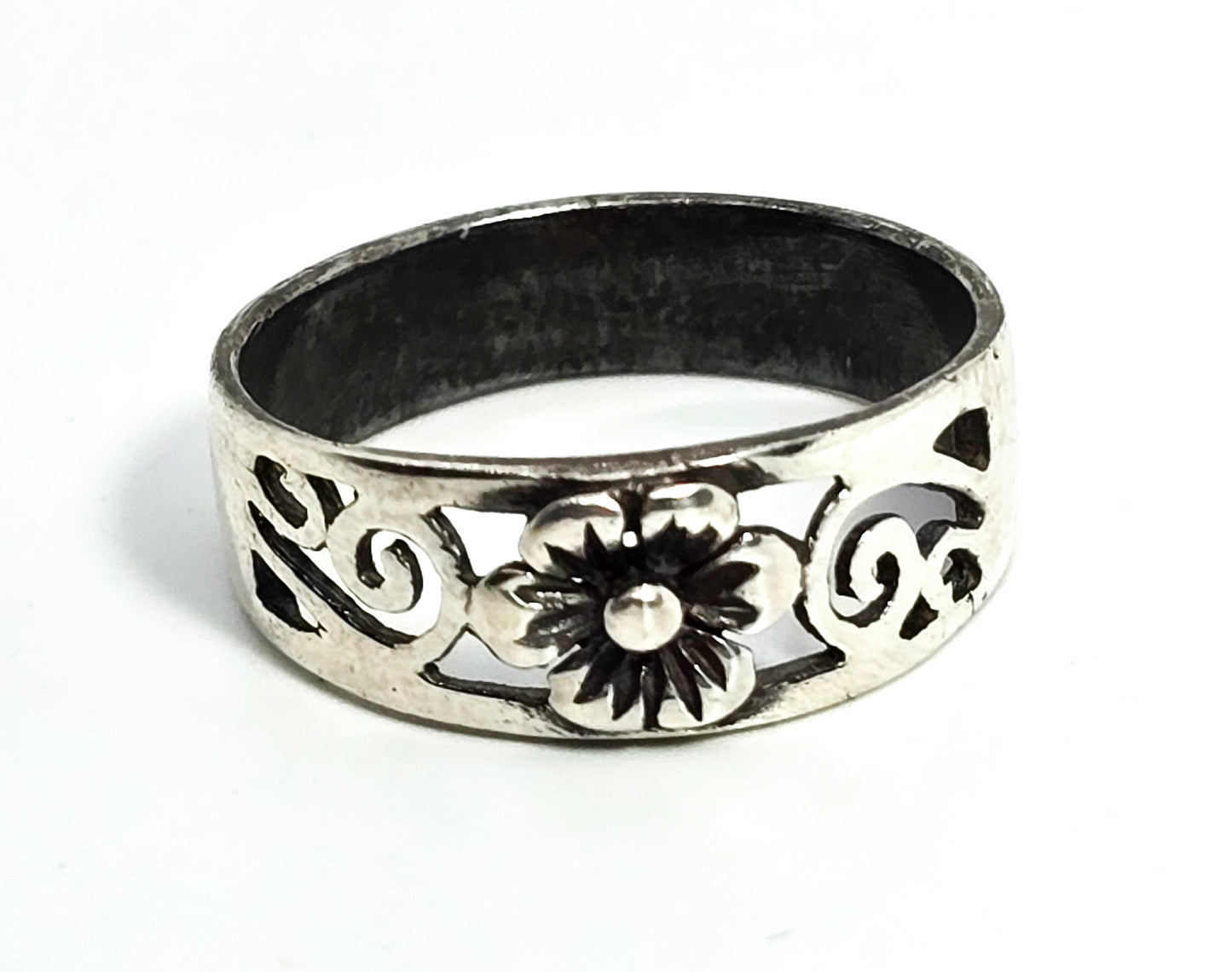Silver flower open work simple filigree sterling silver ring band size 8