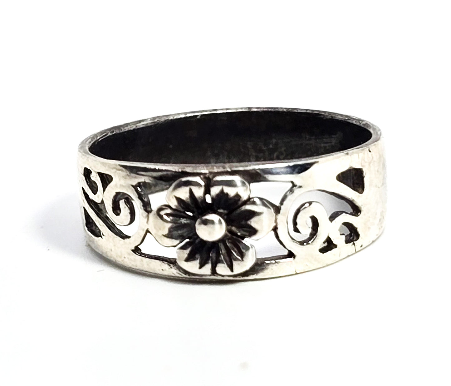 Silver flower open work simple filigree sterling silver ring band size 8