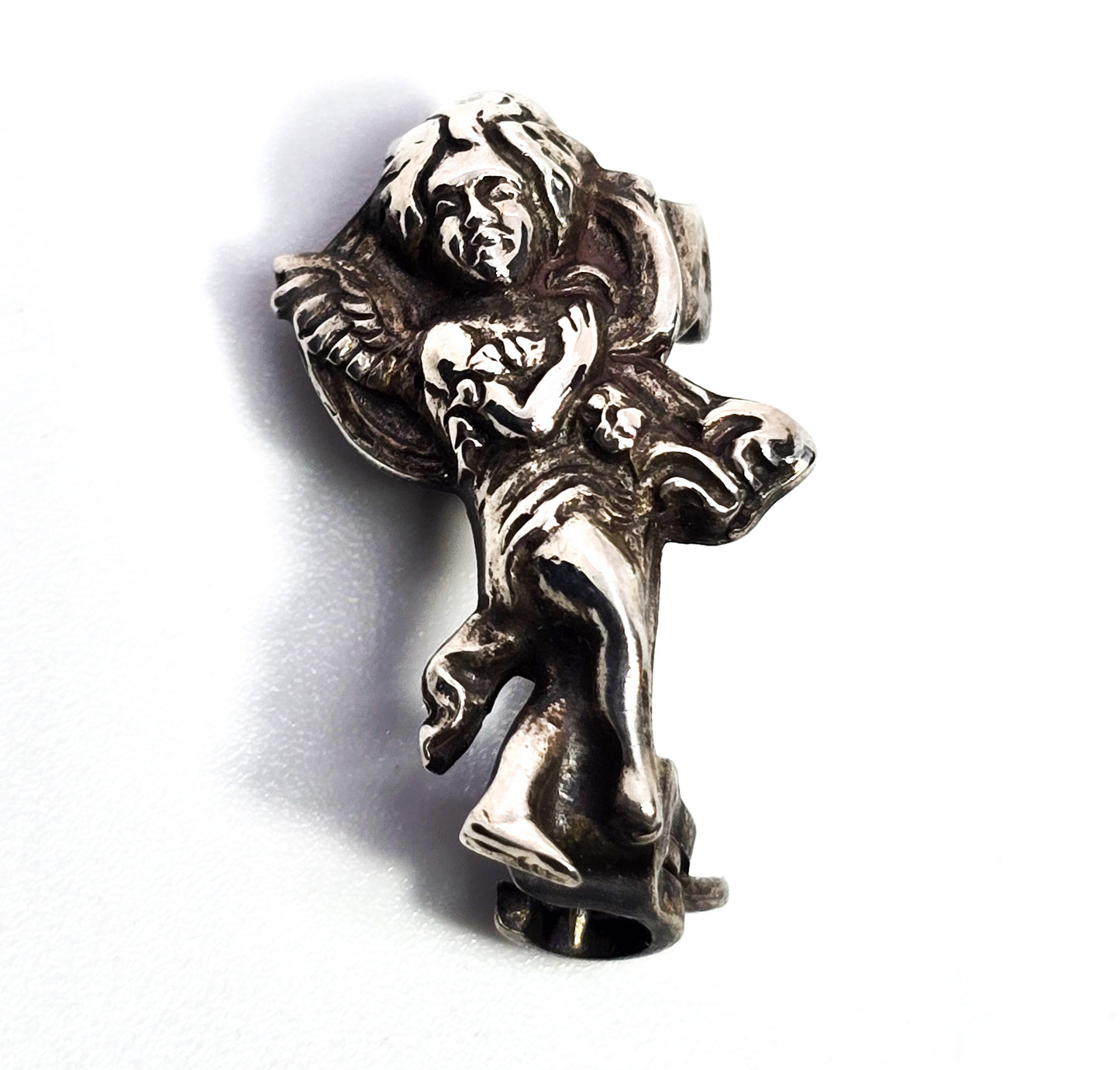 Cherub Cupid Putti Repousse antique Edwardian small Vintage Sterling Silver Brooch pin