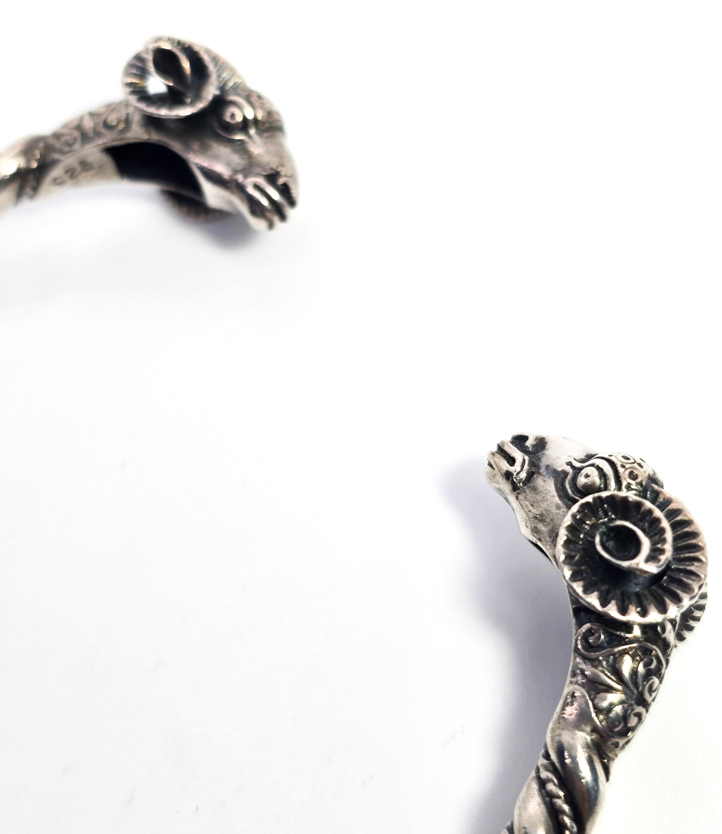 Double Rams head Greek detailed vintage signed solid sterling silver bangle bracelet