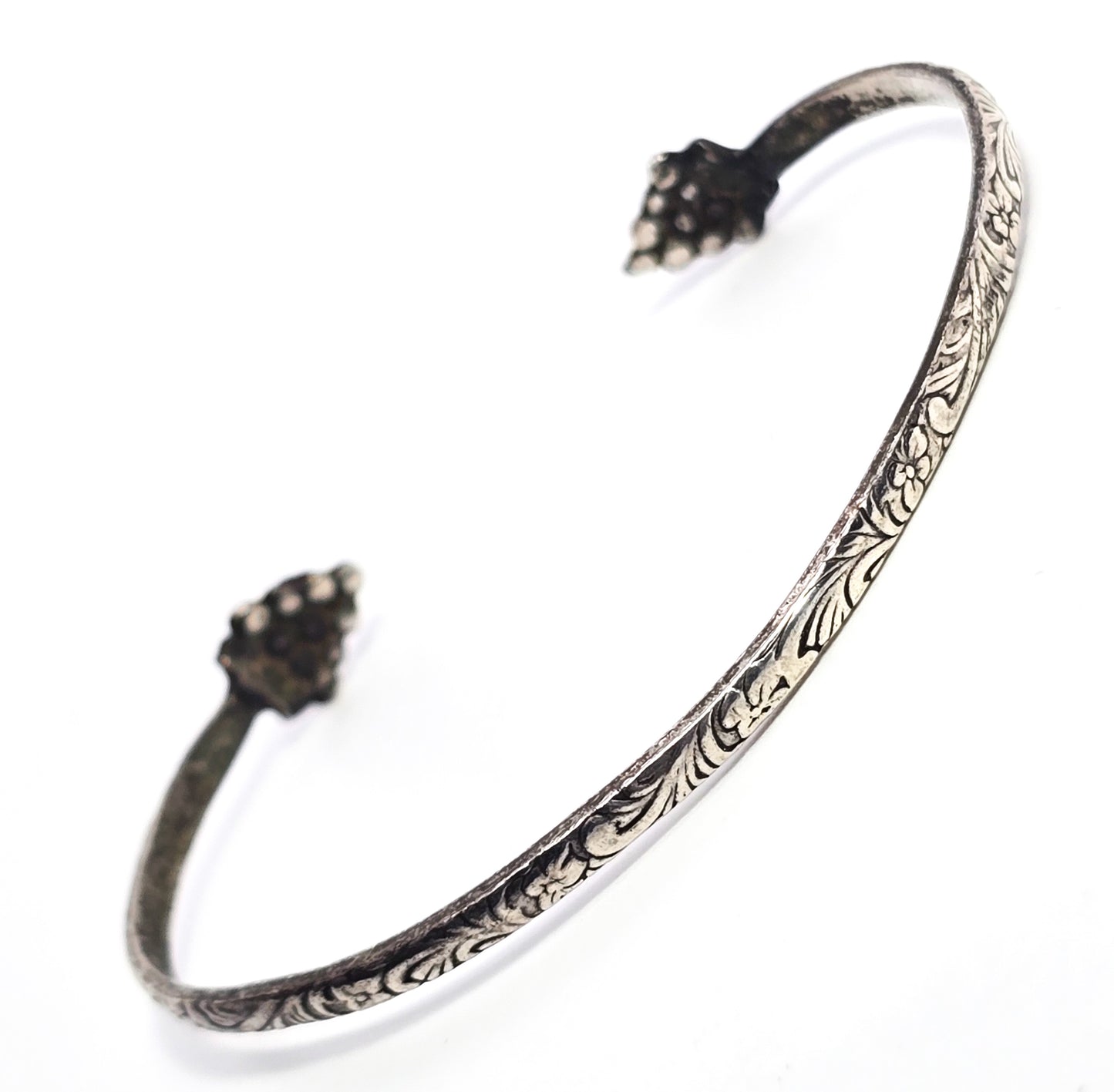 Tribal Bali vintage thin small sterling silver etched bangle 6.5 inch petite child