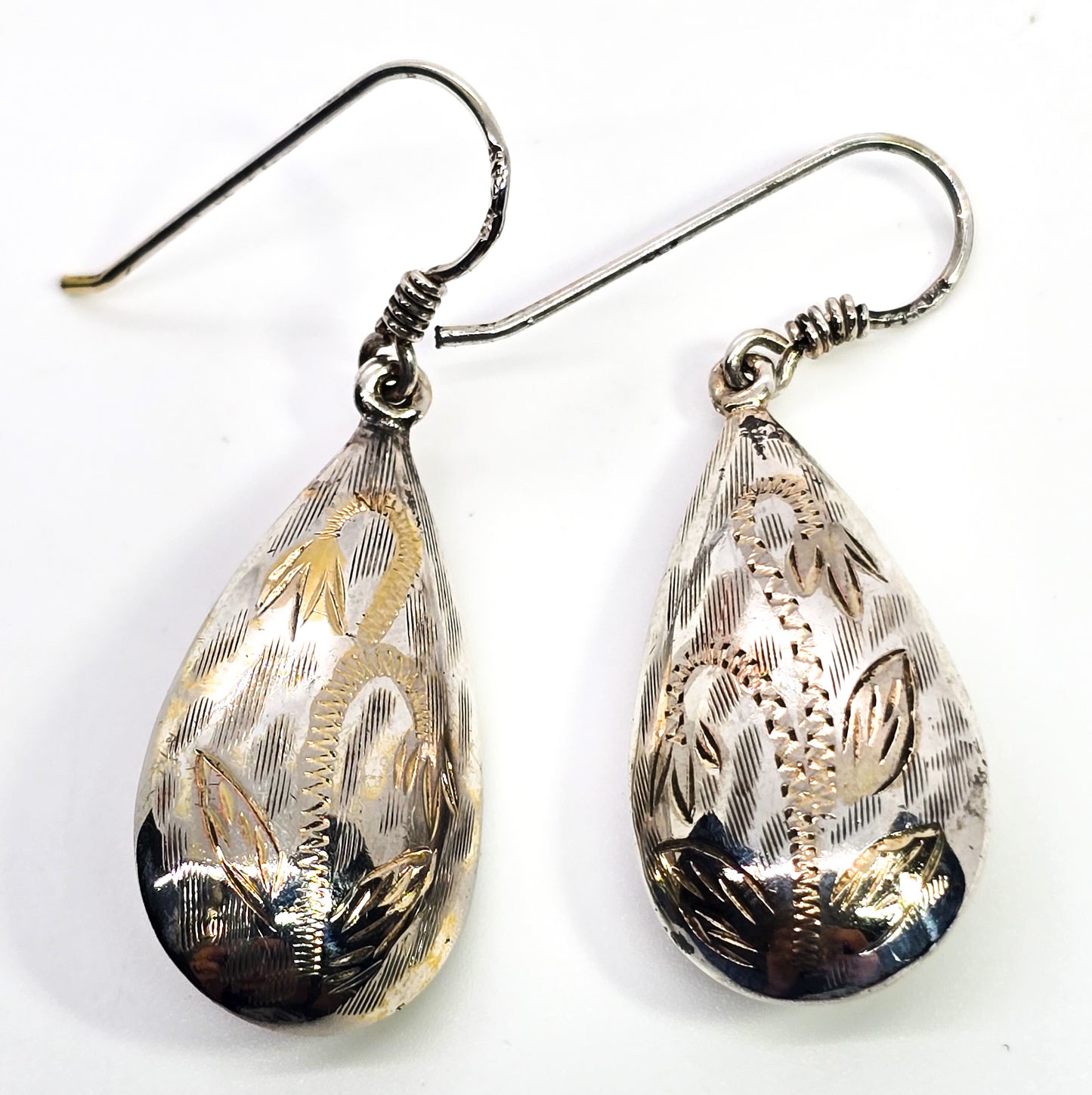 Puffy tear drop silver and gold etched flower vintage drop sterling silver retro earrings