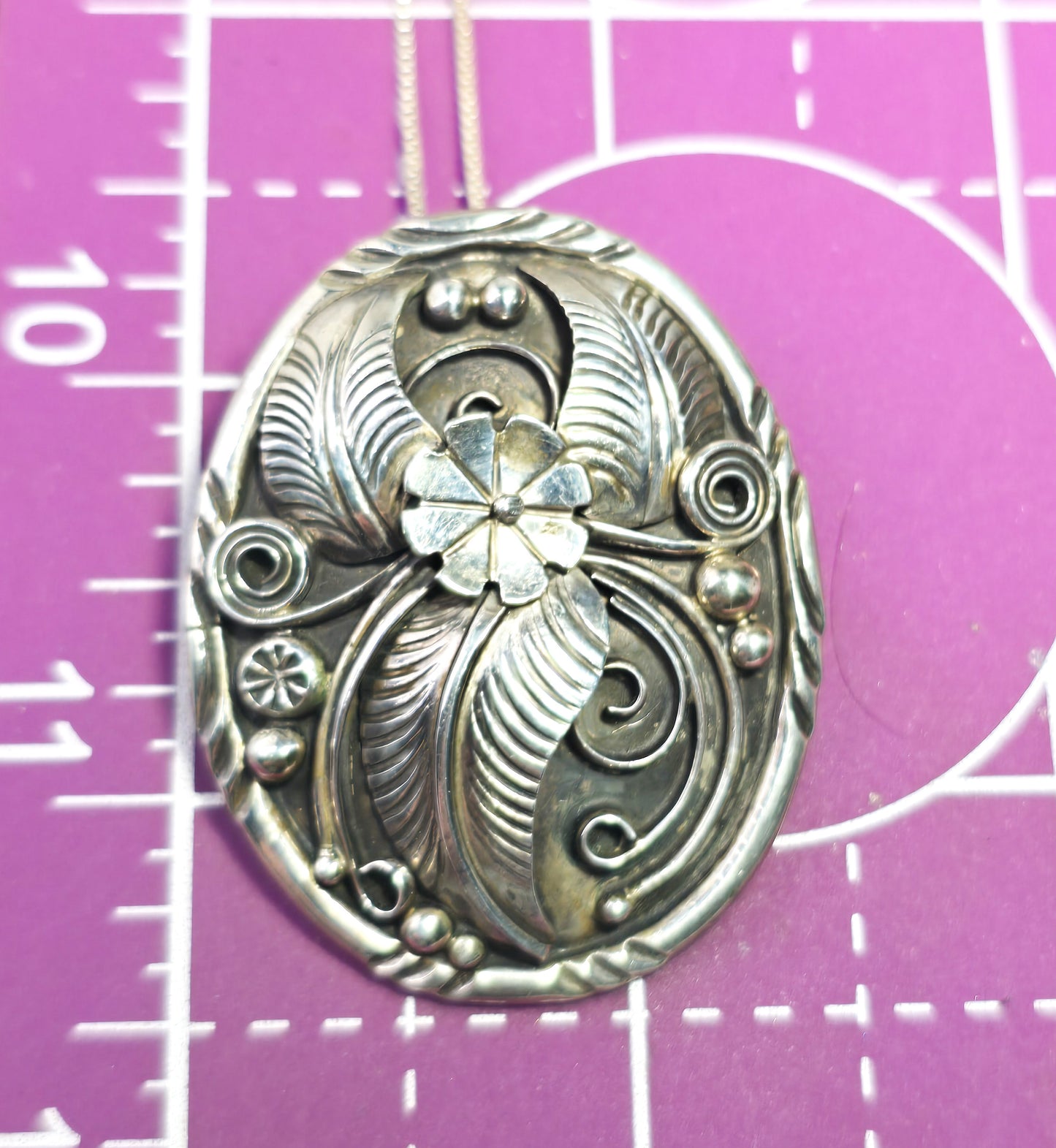Many Goats Navajo VHC Native American vintage sterling silver artisan pendant necklace