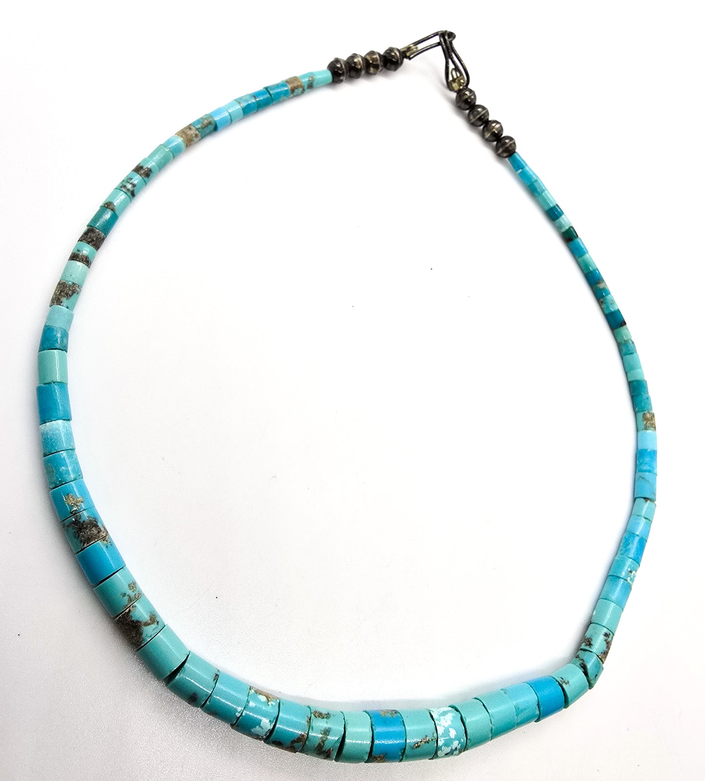 Heishi Turquoise graduated sterling silver bench bead Native American vintage necklace