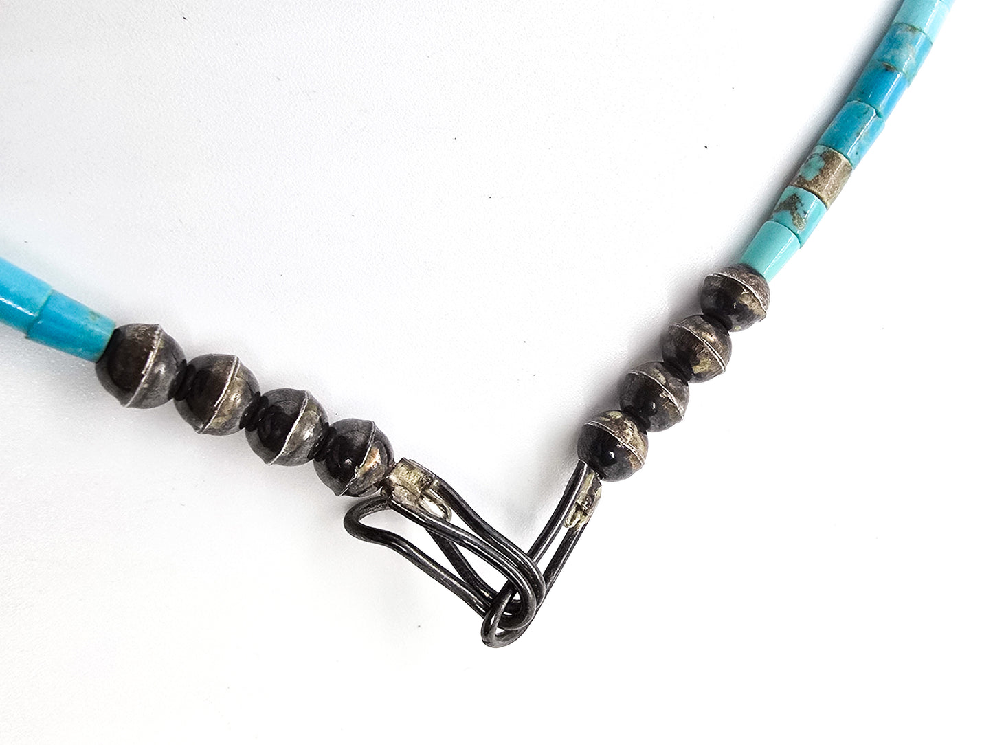 Heishi Turquoise graduated sterling silver bench bead Native American vintage necklace