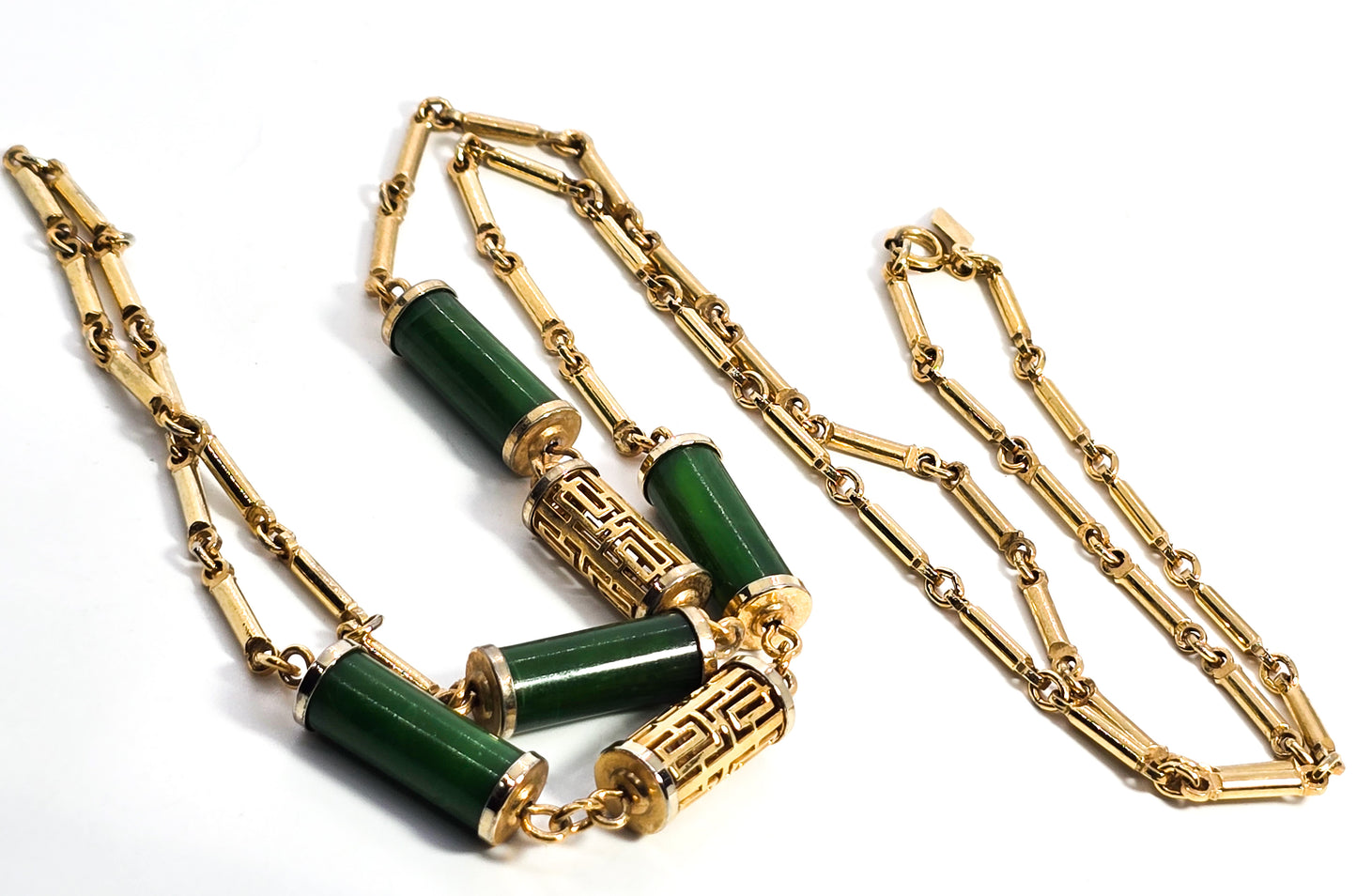 Vintage Sarah Coventry “Oriental Lanterns” Faux Green Jade vintage necklace