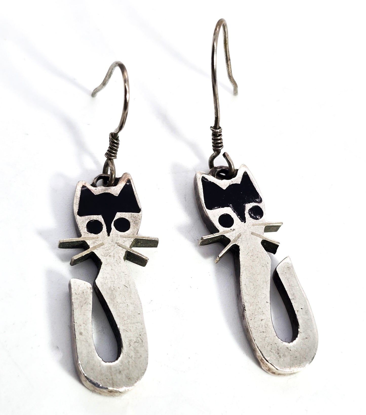 Taxco Mexico vintage cat black enamel sterling silver drop earrings