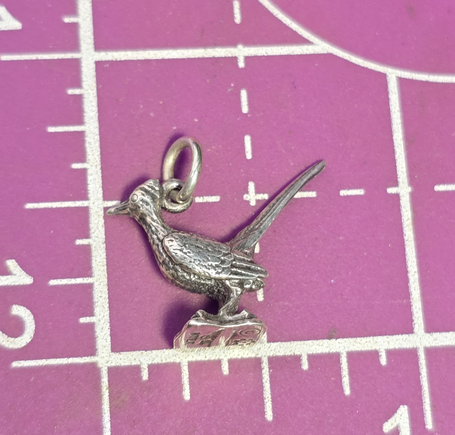 Roadrunner Bird 3D detailed sterling silver figural vintage bracelet charm 1984