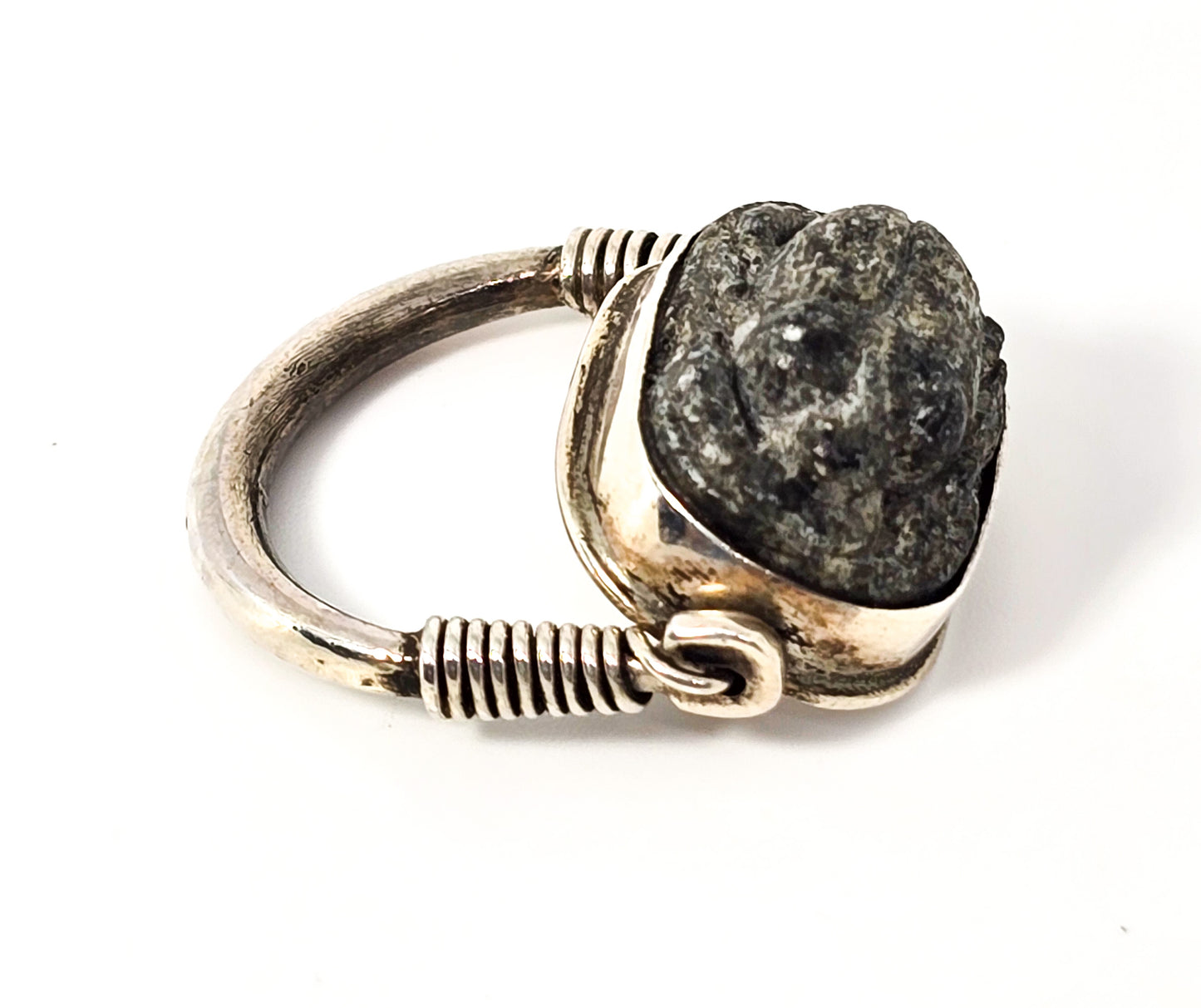 Scarab beetle carved gemstone antique spinner sterling silver ring size 6