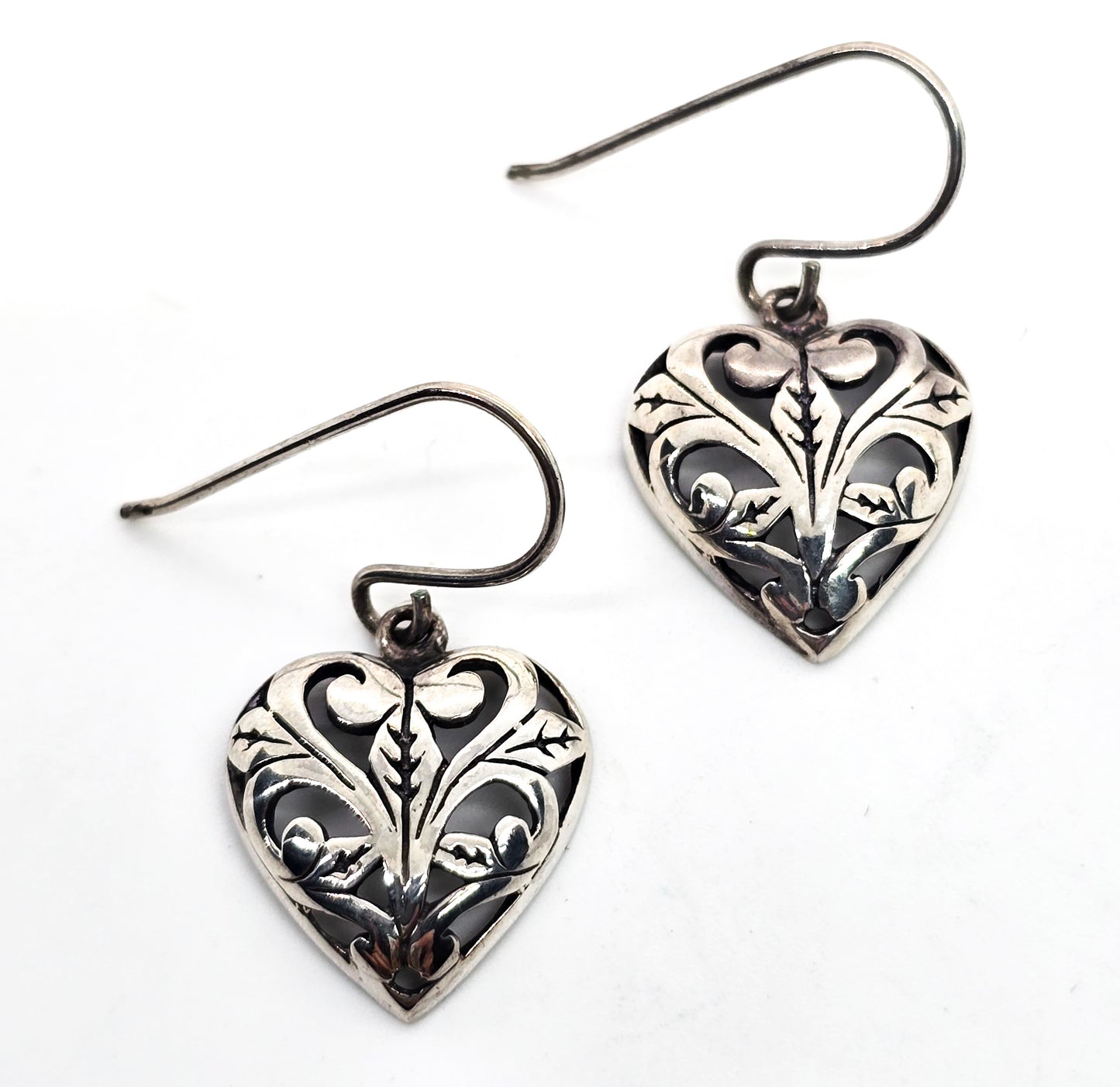 Jezebel retro open work filigree heart signed vintage sterling silver earrings