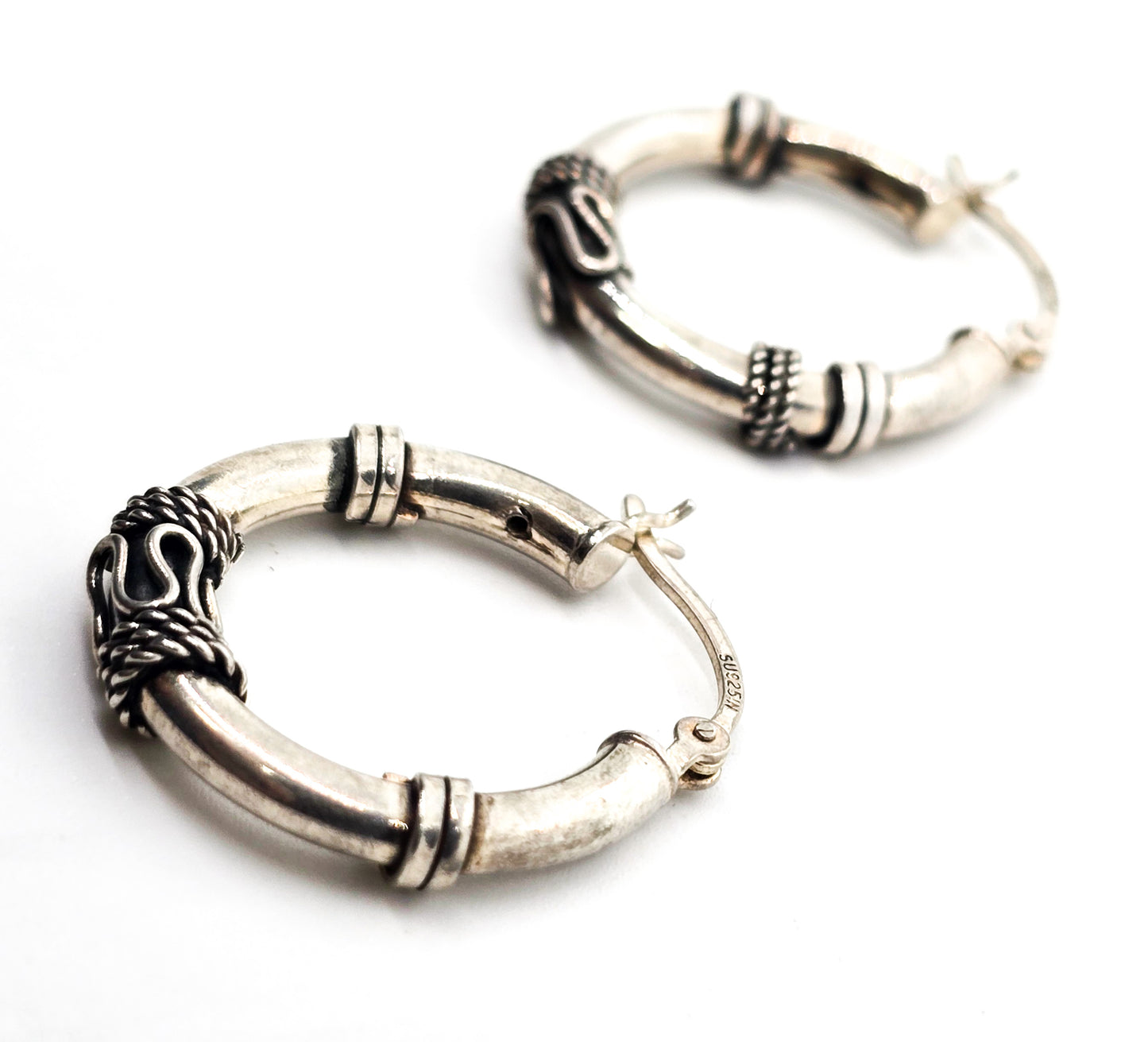 Tribal Balinese sterling silver lever back Bali SU IN vintage hoop earrings
