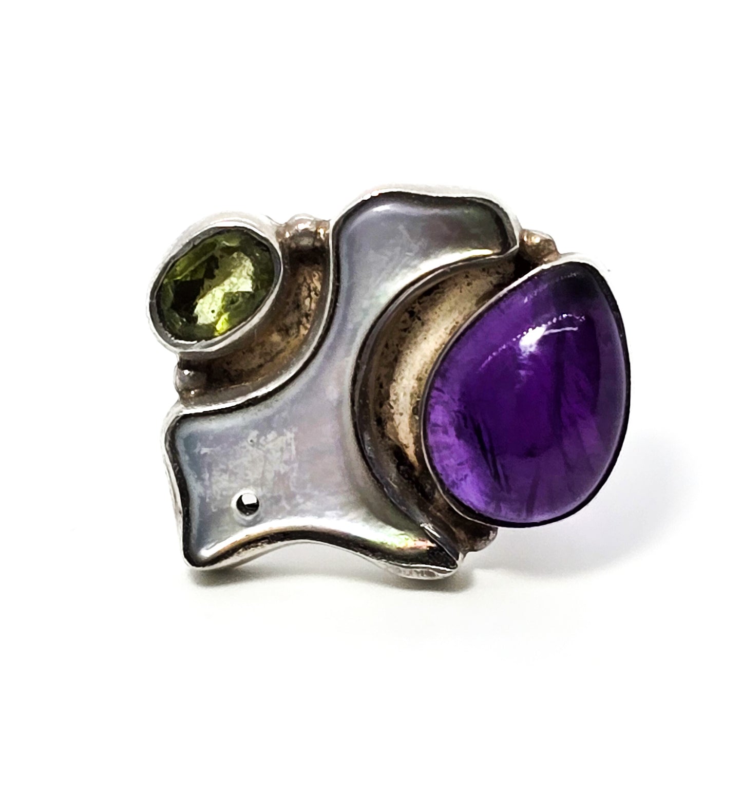 Wolf fetish Mother of pearl MOP gemstone amethyst peridot sterling silver ring size 9