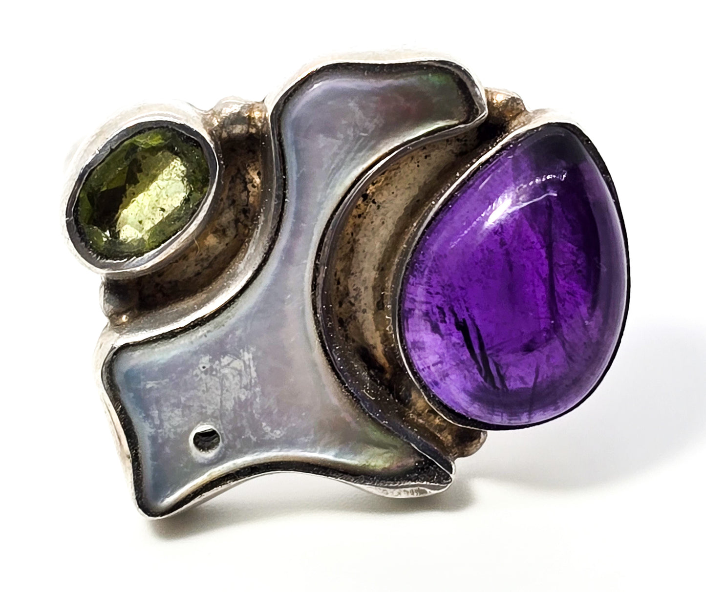 Wolf fetish Mother of pearl MOP gemstone amethyst peridot sterling silver ring size 9
