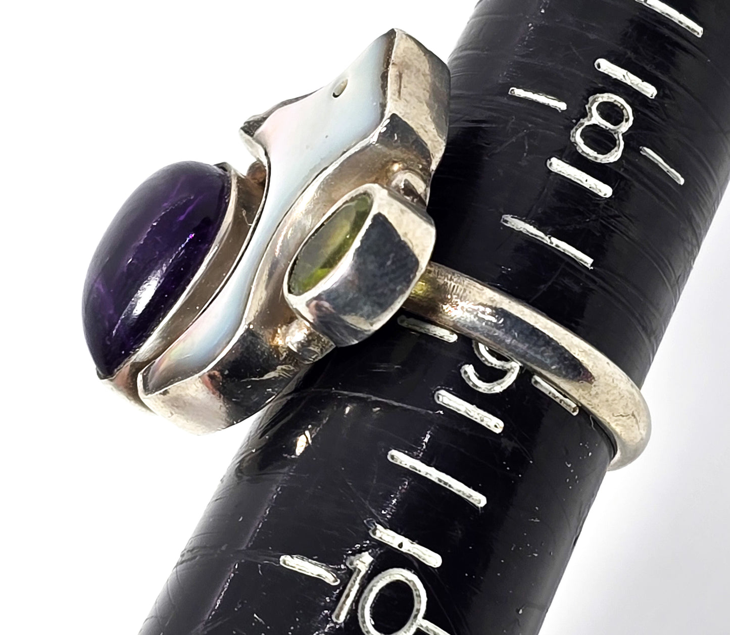 Wolf fetish Mother of pearl MOP gemstone amethyst peridot sterling silver ring size 9