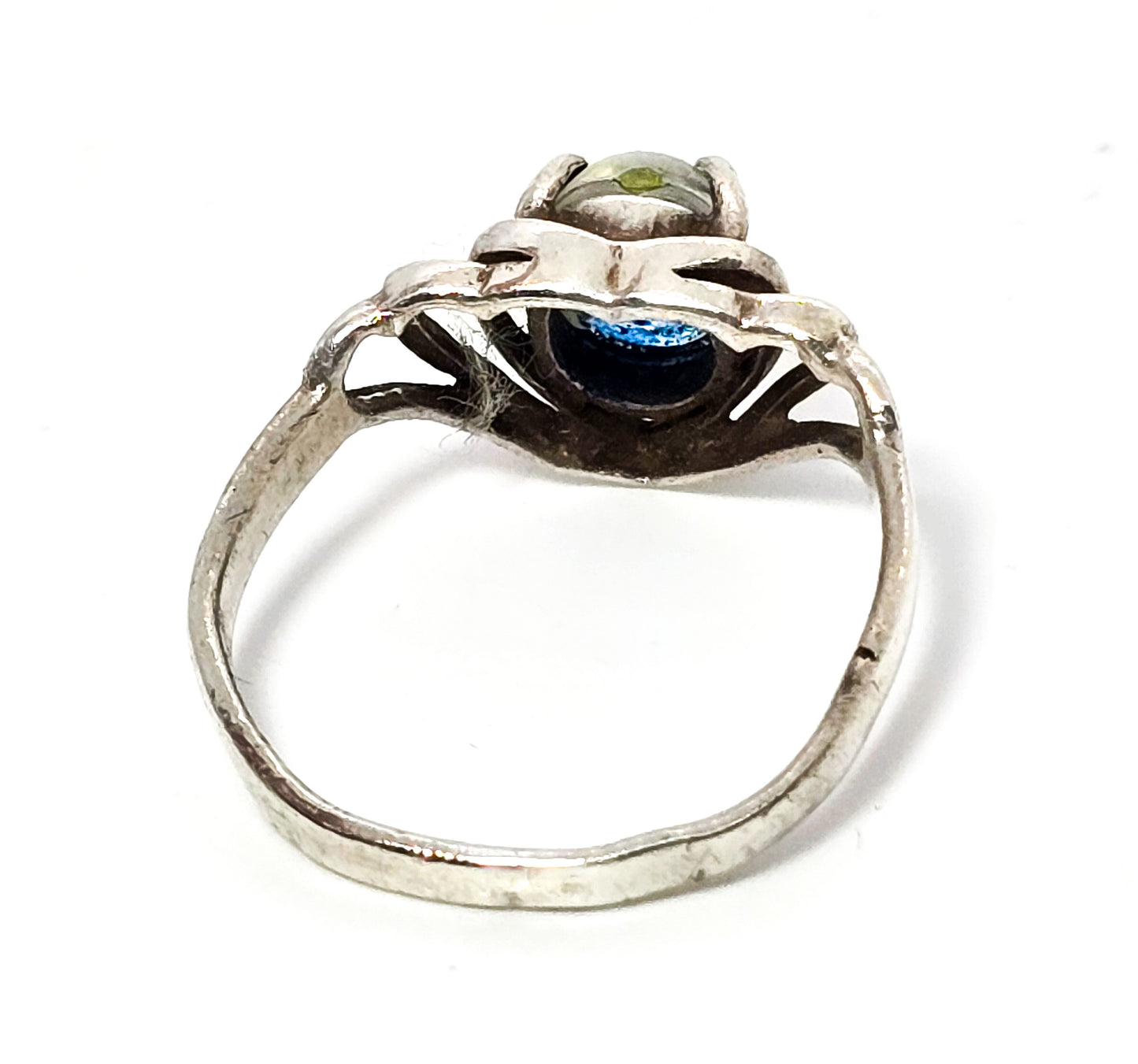 Blue stone retro heart ripple open work sterling silver ring size 7.5