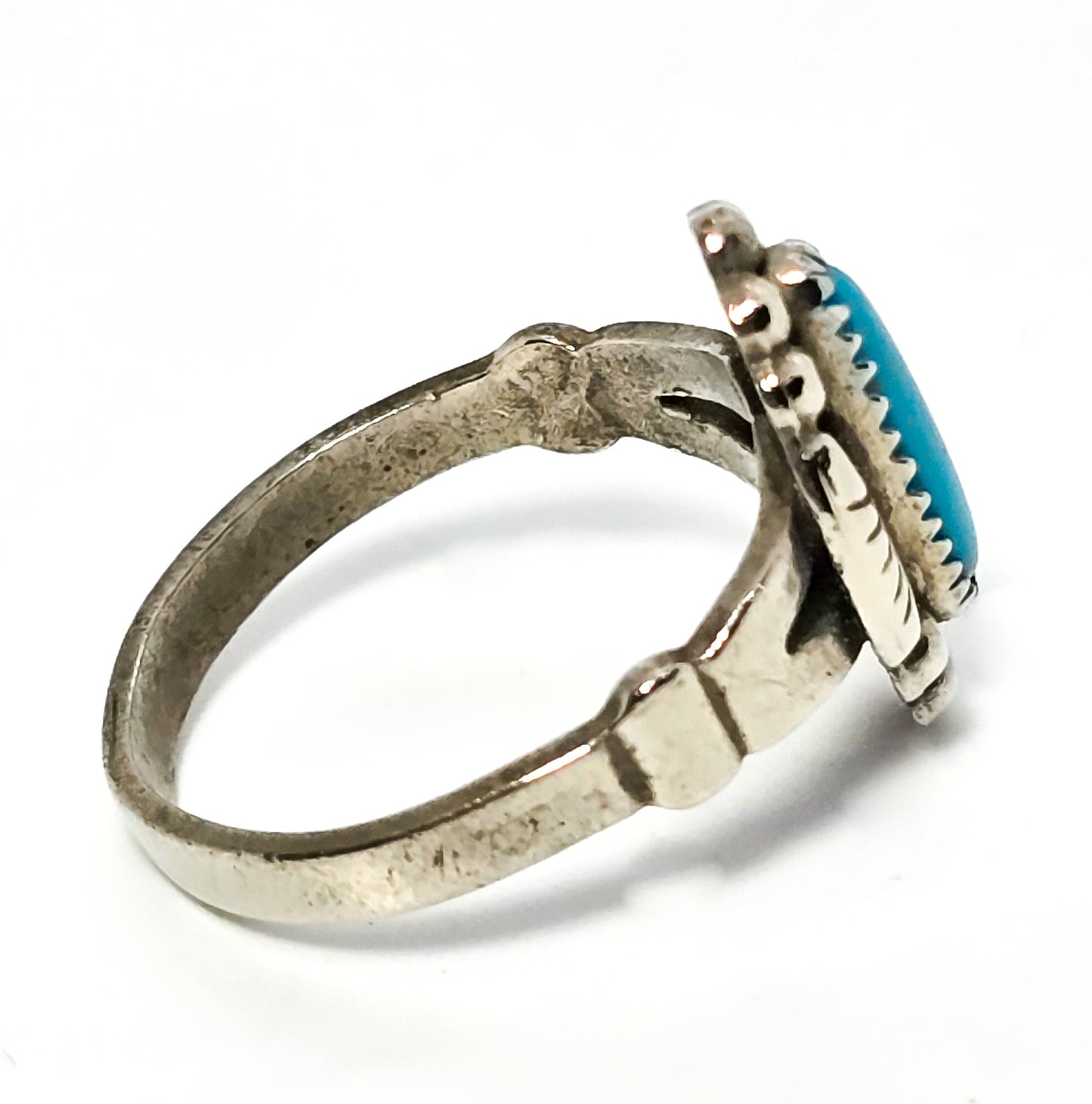 Turquoise vintage Native American split shank concho sterling silver ring size 5