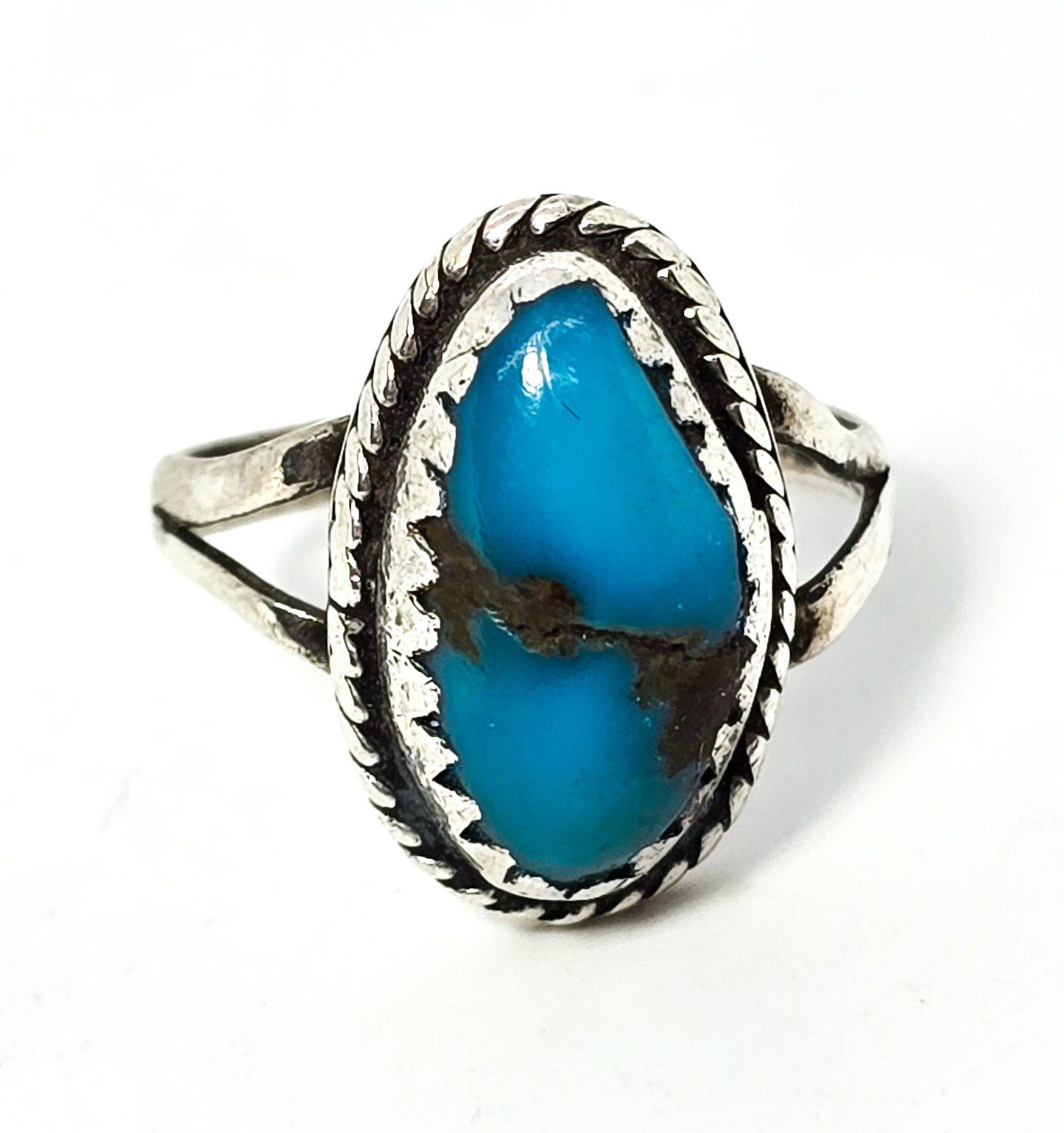 Turquoise vintage Native American split shank sawtooth sterling silver ring size 5.5