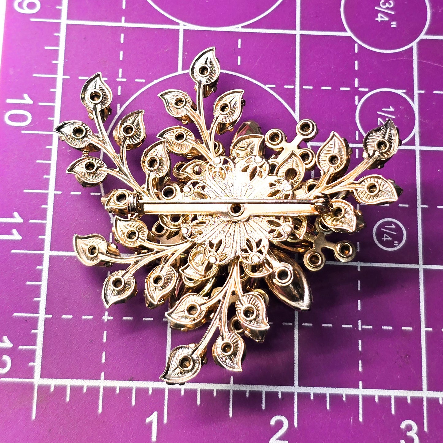 Green flower aurora borealis vintage rhinestone large scatter brooch