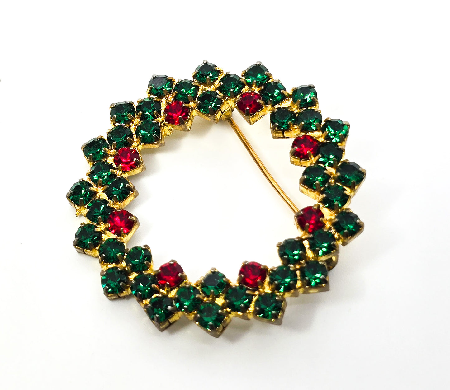 Green and red rhinestone wreath vintage Christmas holiday circle brooch
