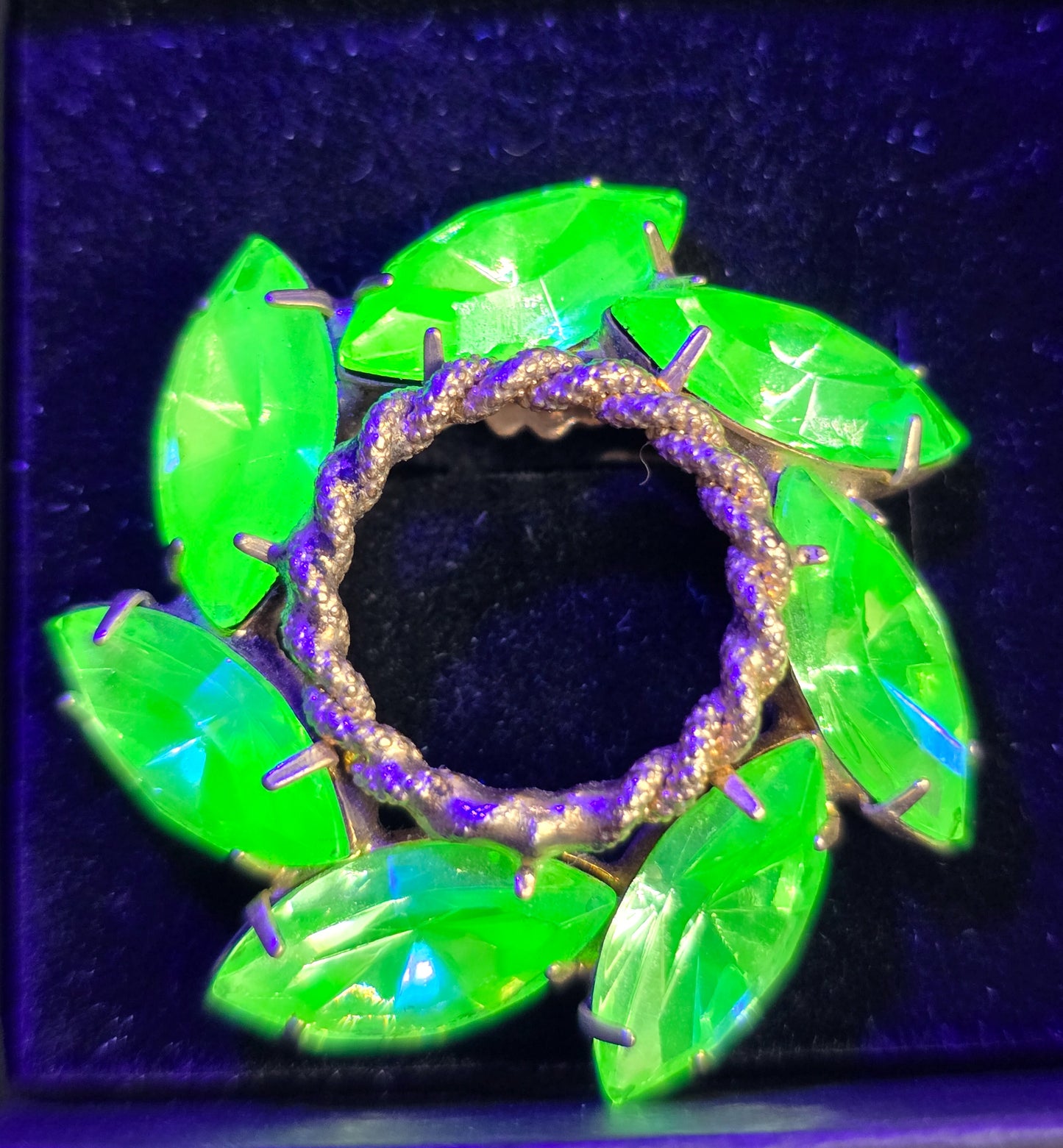 Uranium glass marquis cut prong set vintage rhinestone circle infinity brooch pin