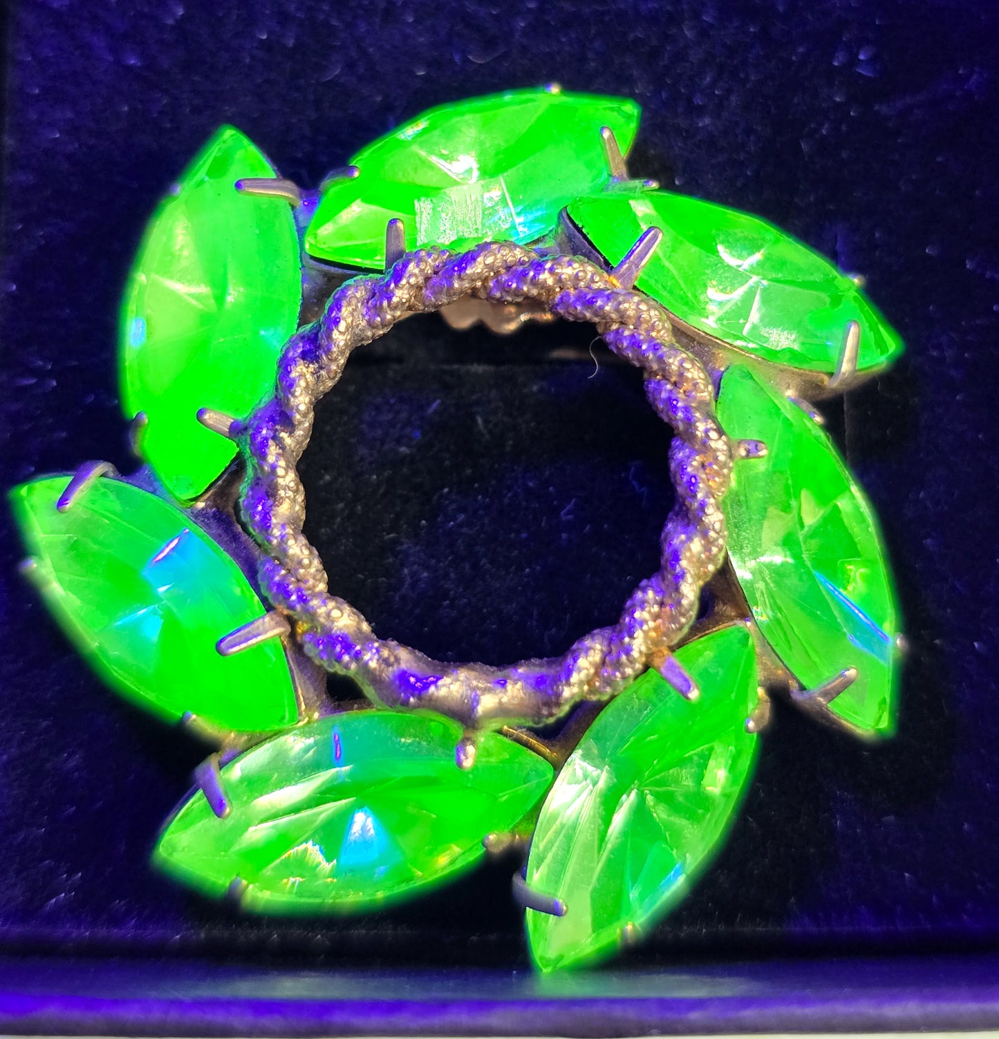 Uranium glass marquis cut prong set vintage rhinestone circle infinity brooch pin