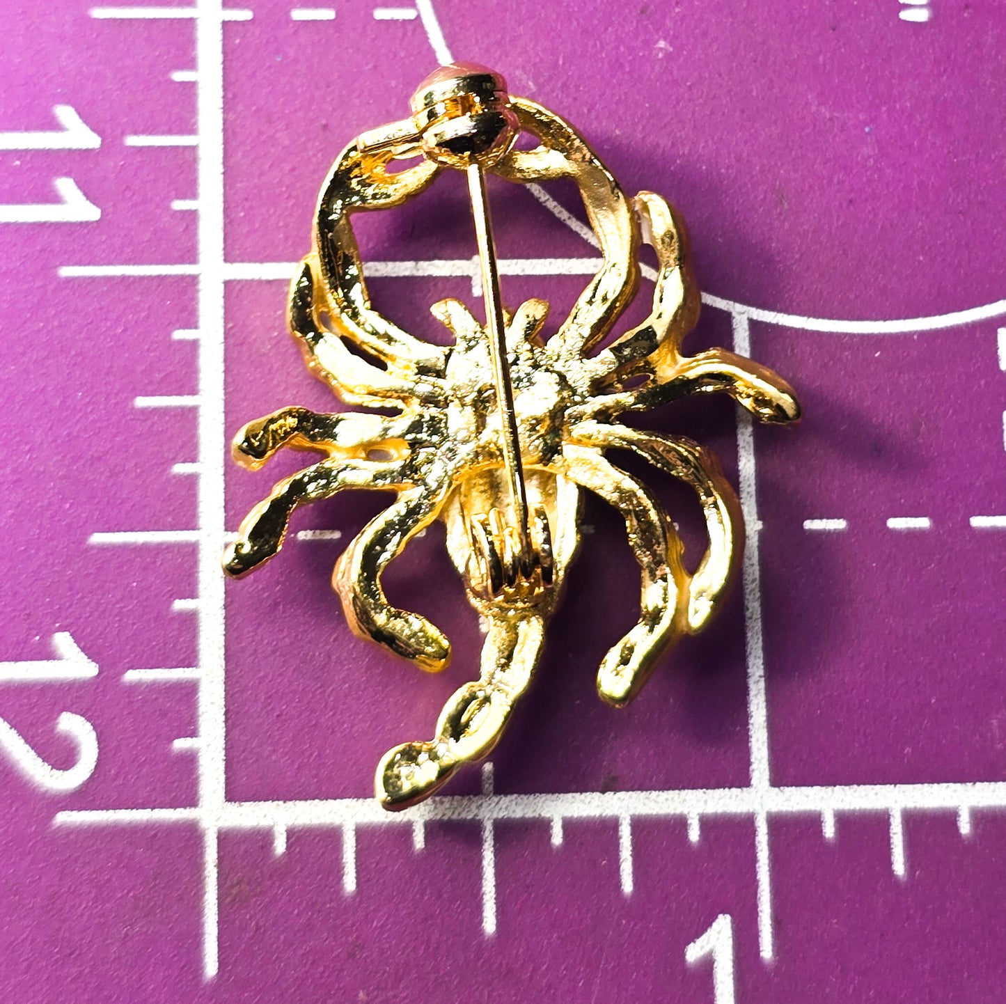 Scorpion gold toned detailed insect bug vintage Scorpio zodiac brooch