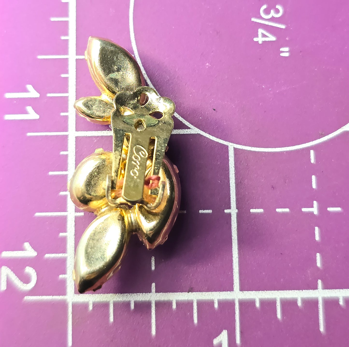 Coro signed amber yellow amber rhinestone vintage clip on earrings