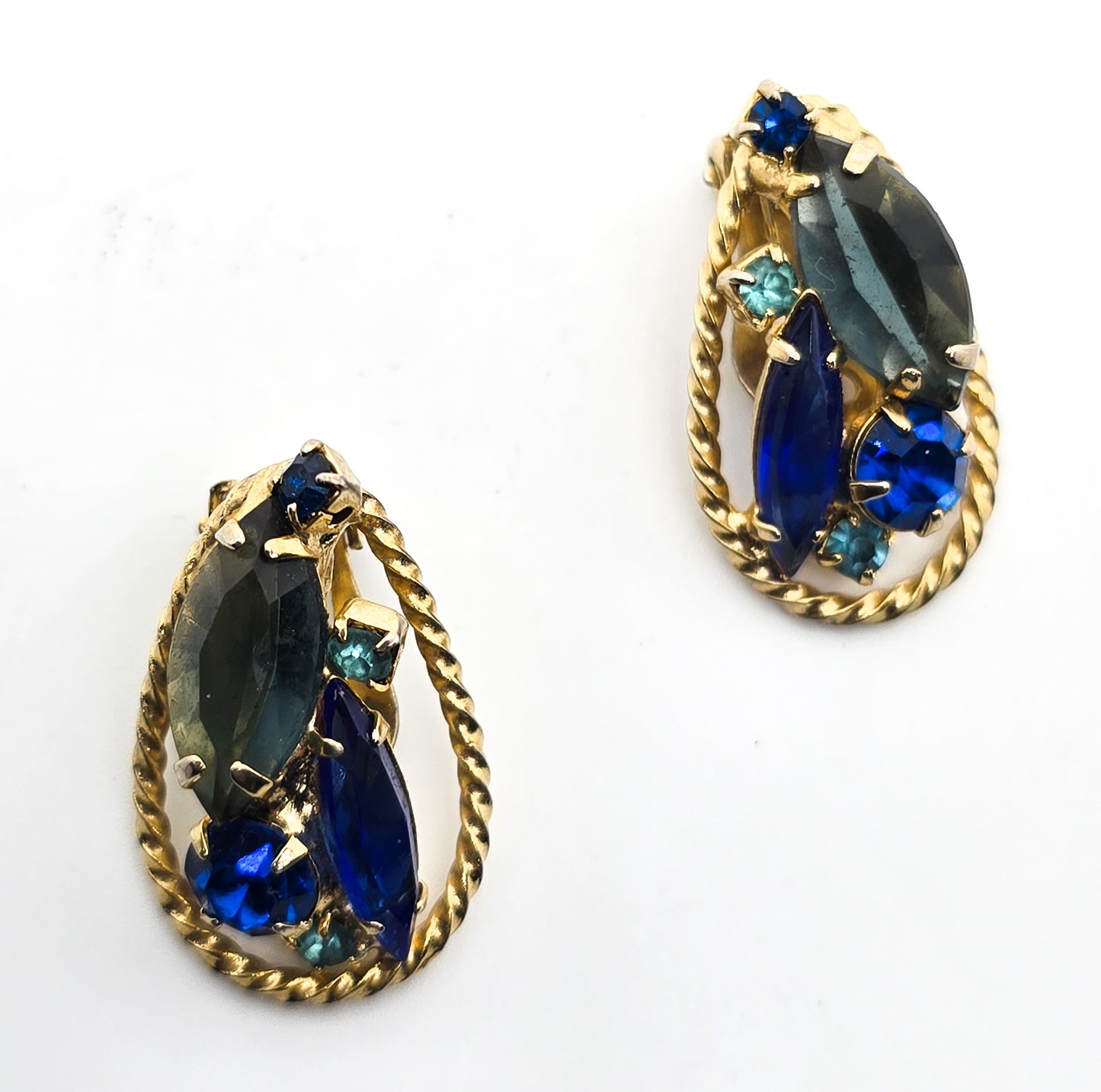 Blue rhinestone halo vintage gold toned mid century clip on earrings