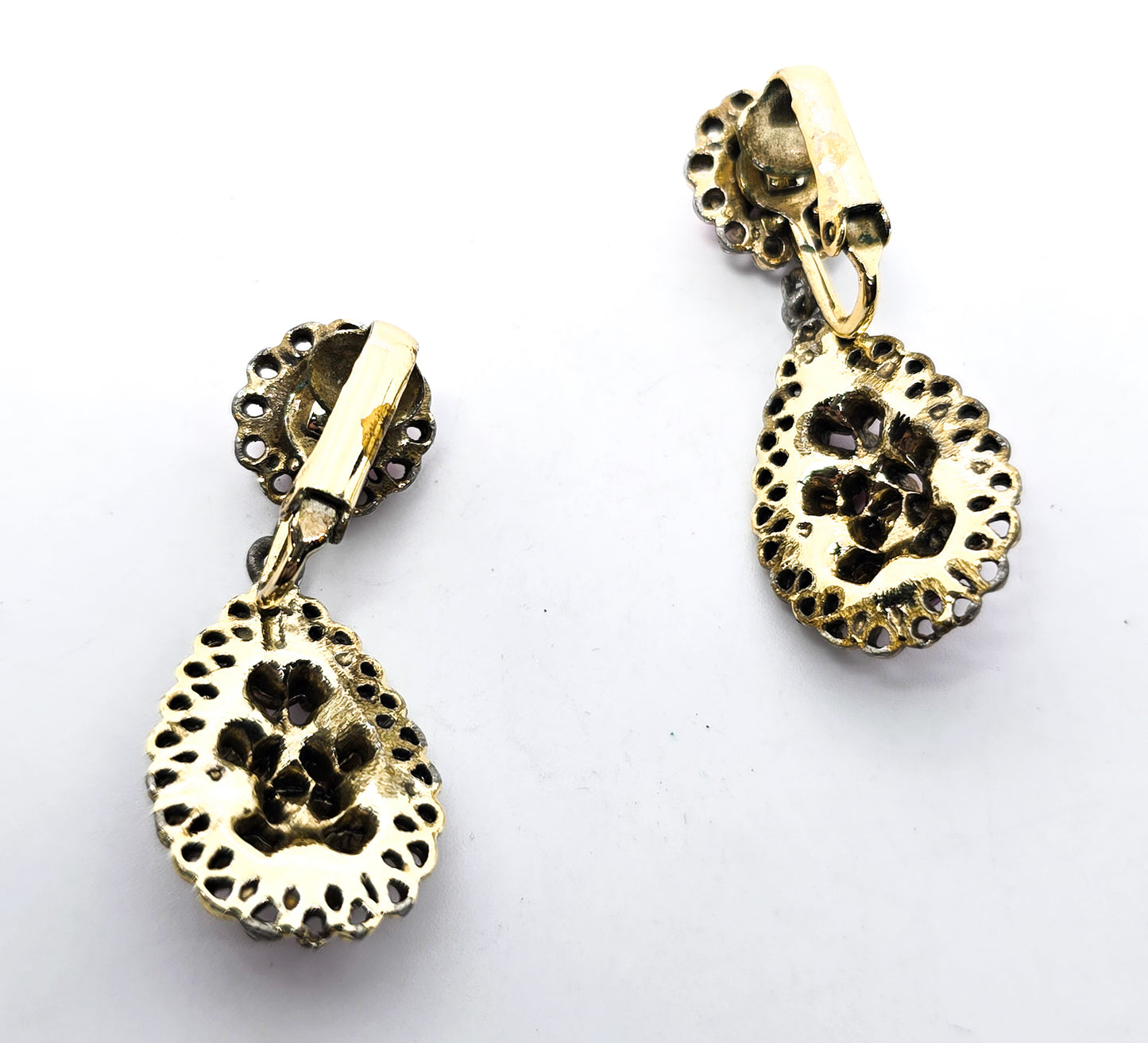 Magenta Pink rhinestone drop screw mid century vintage clip on earrings