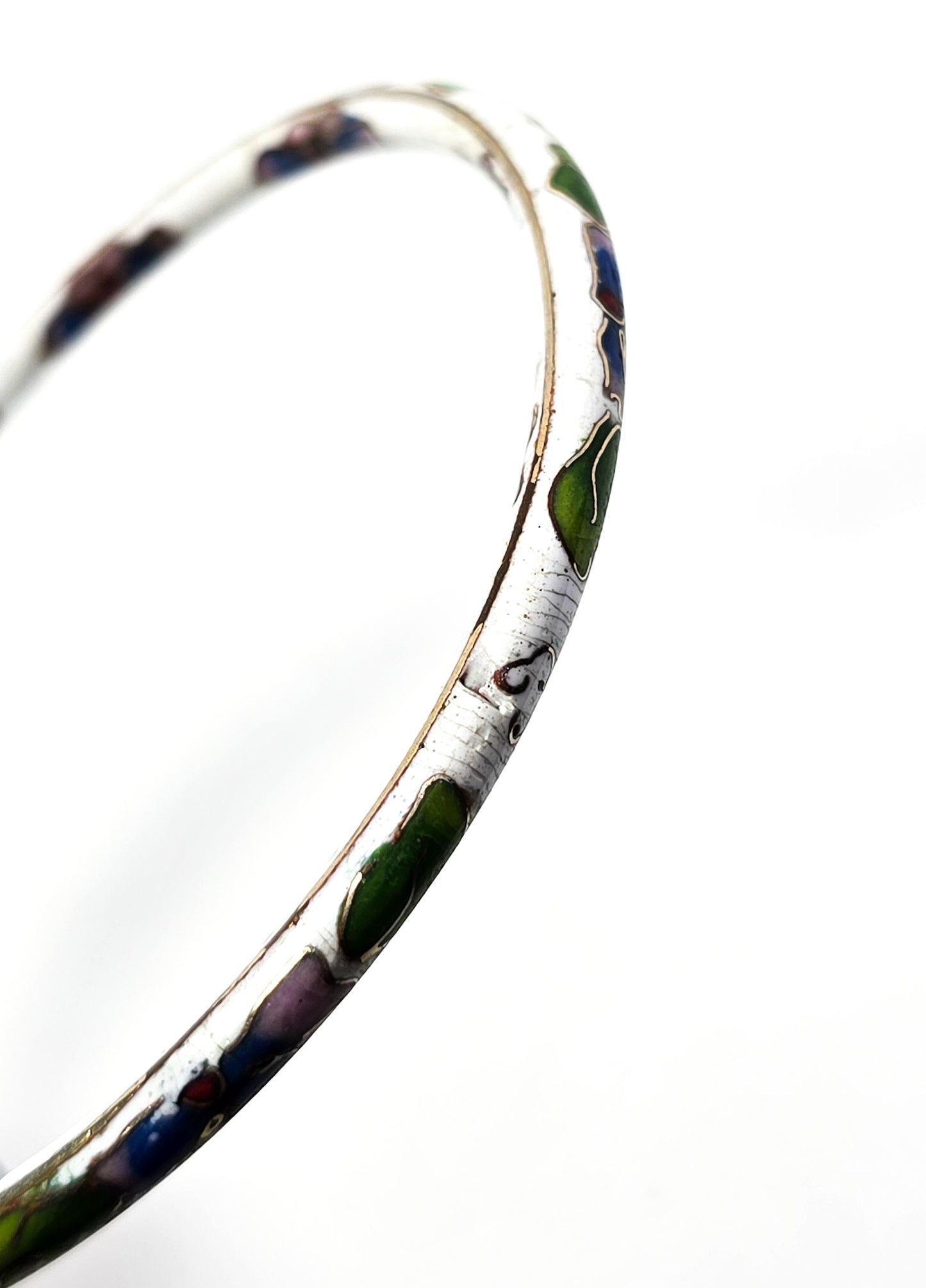 White Cloisonne enamel flower vintage thin stacking bangle bracelet DAMAGED