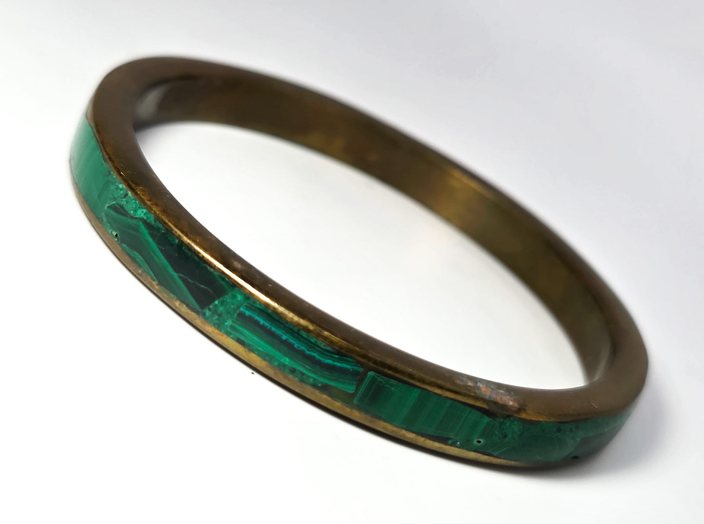 Malachite chip inlay green gemstone vintage brass bangle bracelet