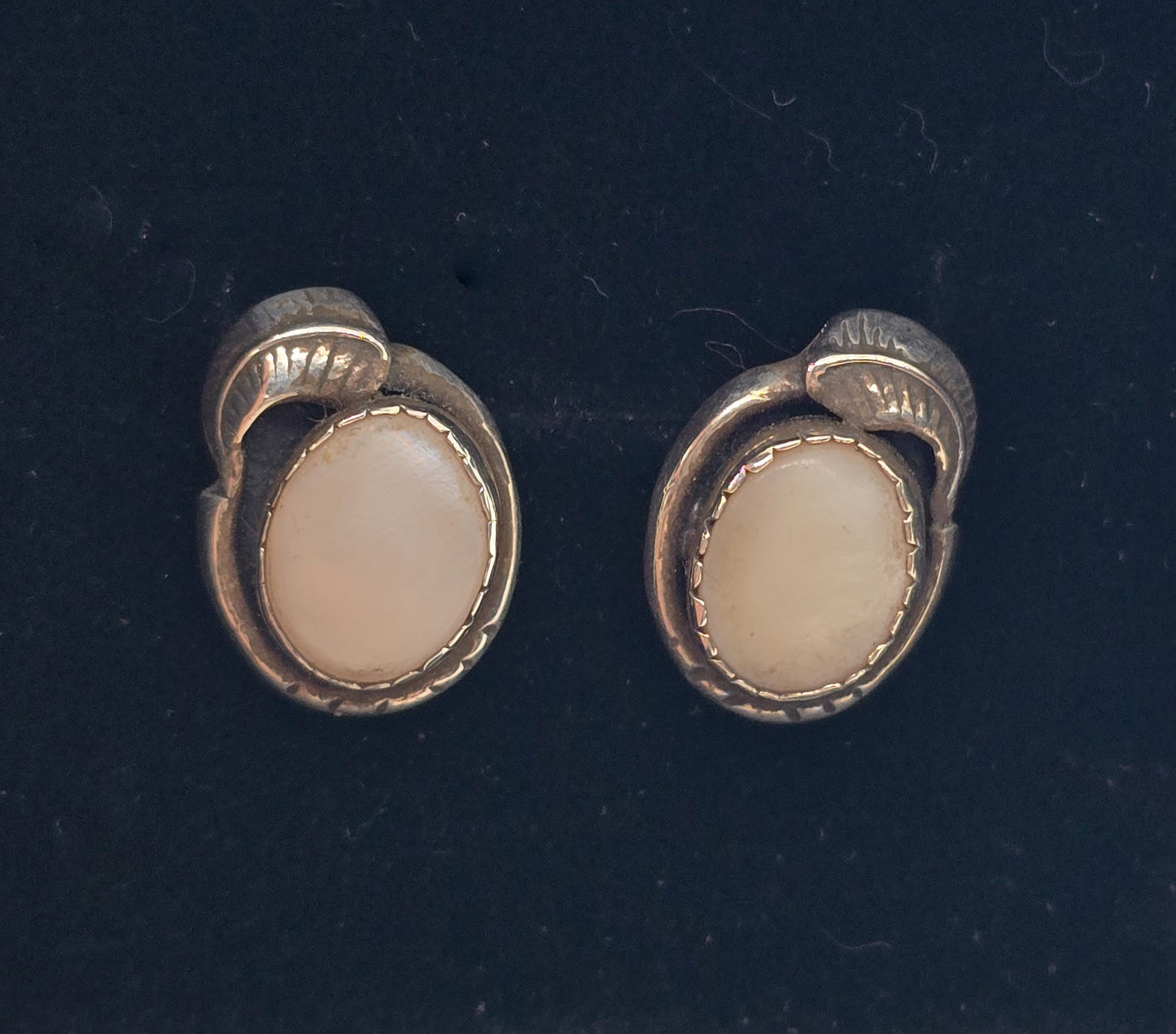 Native American Navajo Mother of Pearl MOP sterling silver stud vintage earrings
