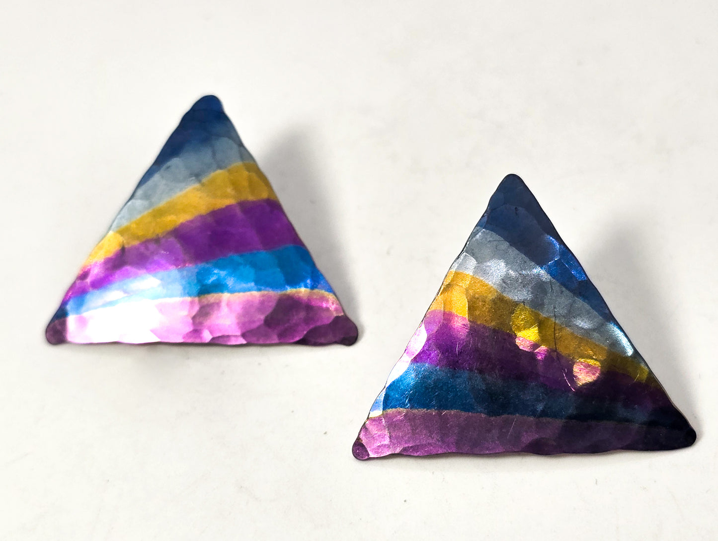 Rainbow Niobium hammered metal large retro triangle stud vintage earrings