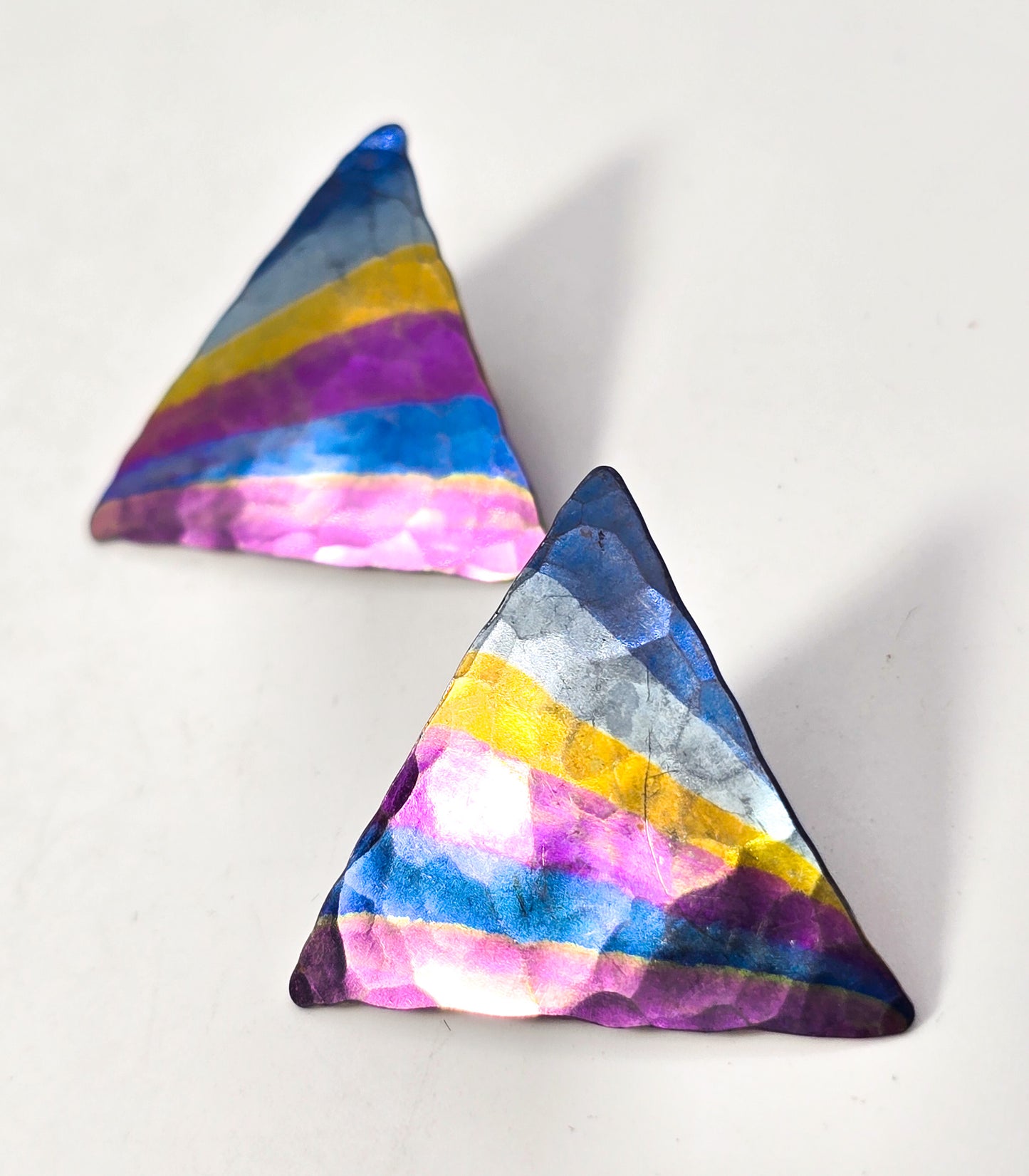 Rainbow Niobium hammered metal large retro triangle stud vintage earrings