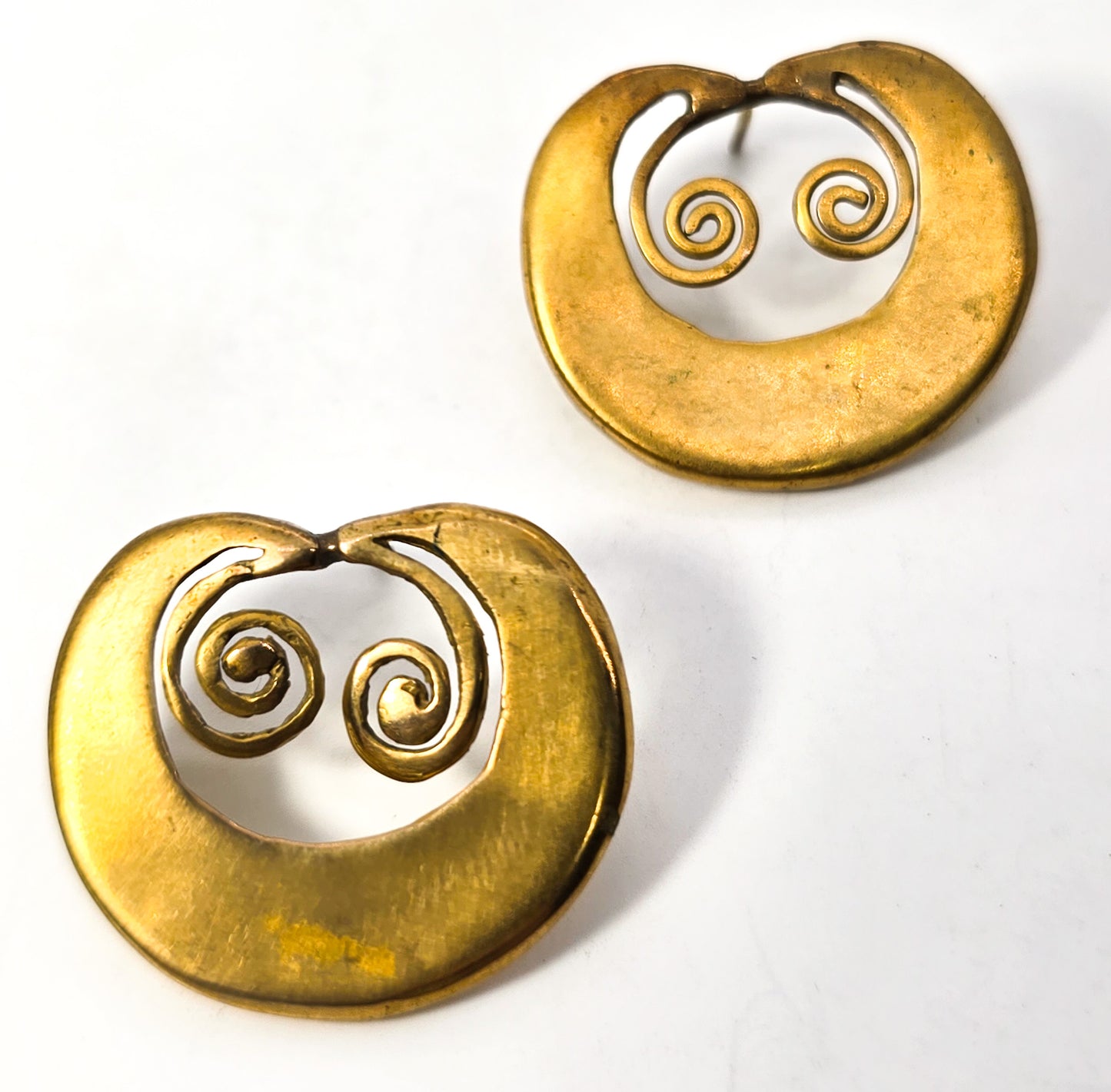 Ani-ani Indonesian protection spiral vintage gold toned signed OTO 005 earrings