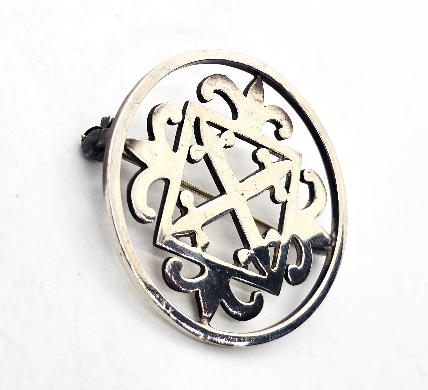 Scottish Malcolm Gray Celtic St Magnus cross hallmarked vintage pin brooch
